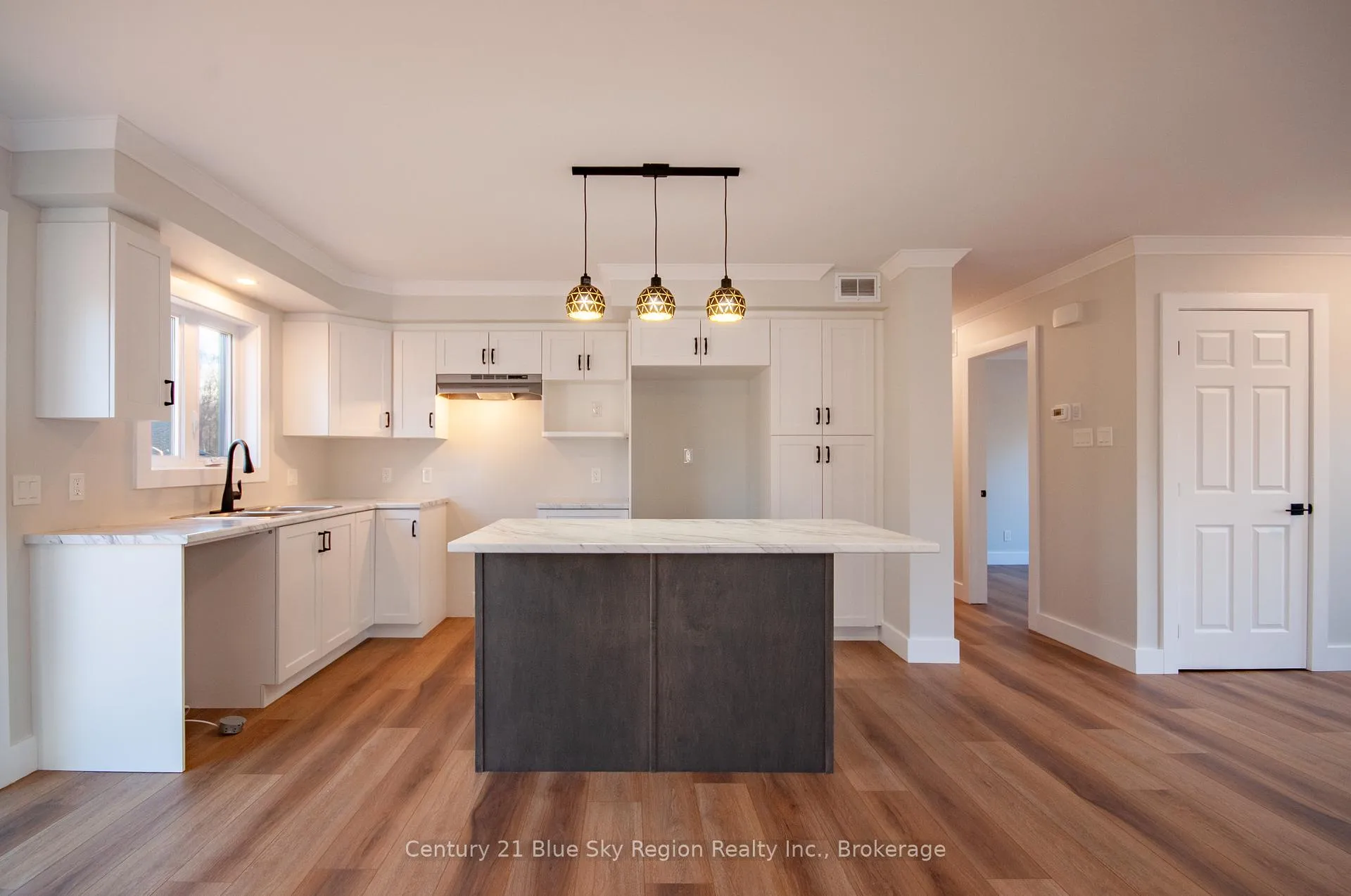 Photo 10 of 335 Waltonian Drive, Callander — HOMEH