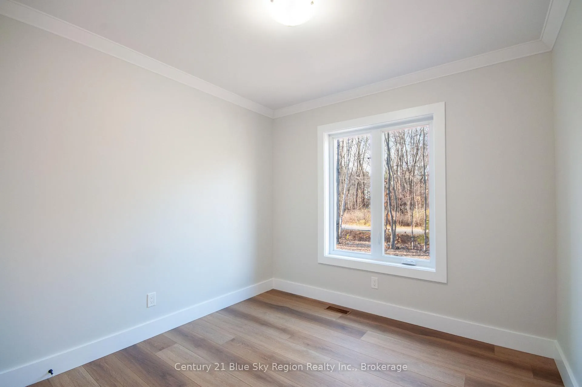 Photo 23 of 335 Waltonian Drive, Callander — HOMEH
