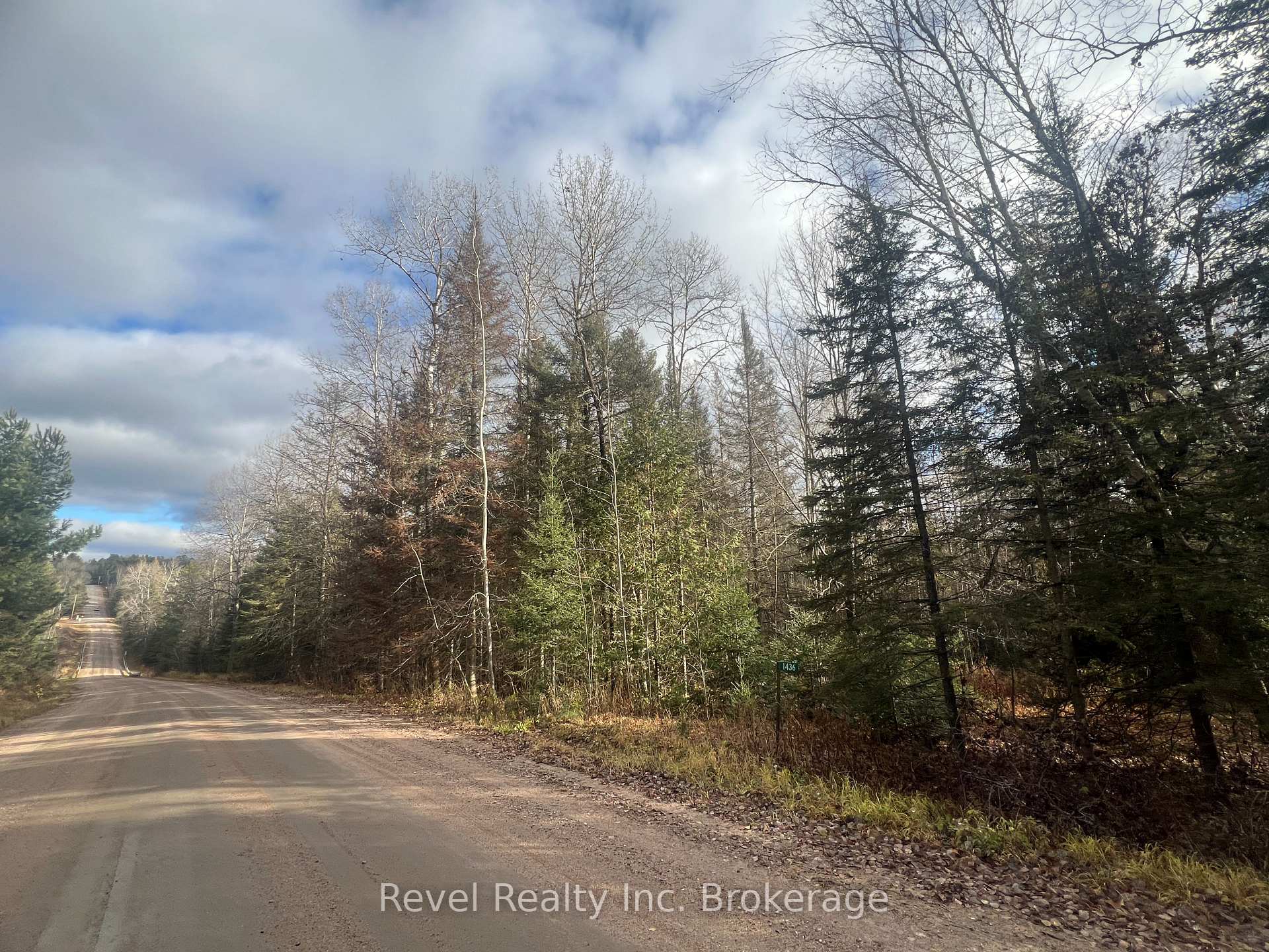 Photo 3 of 1436 Richard's Road, Papineau-Cameron, Papineau Cameron — HOMEH