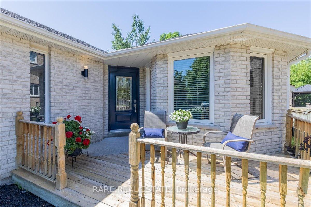 Photo 4 of 115 Nicholson Drive, Barrie, Ardagh — HOMEH