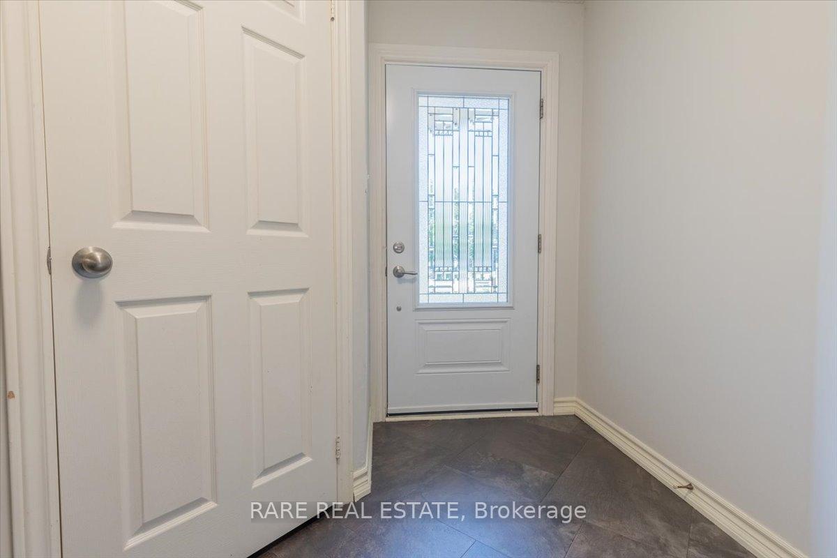 Photo 5 of 115 Nicholson Drive, Barrie, Ardagh — HOMEH