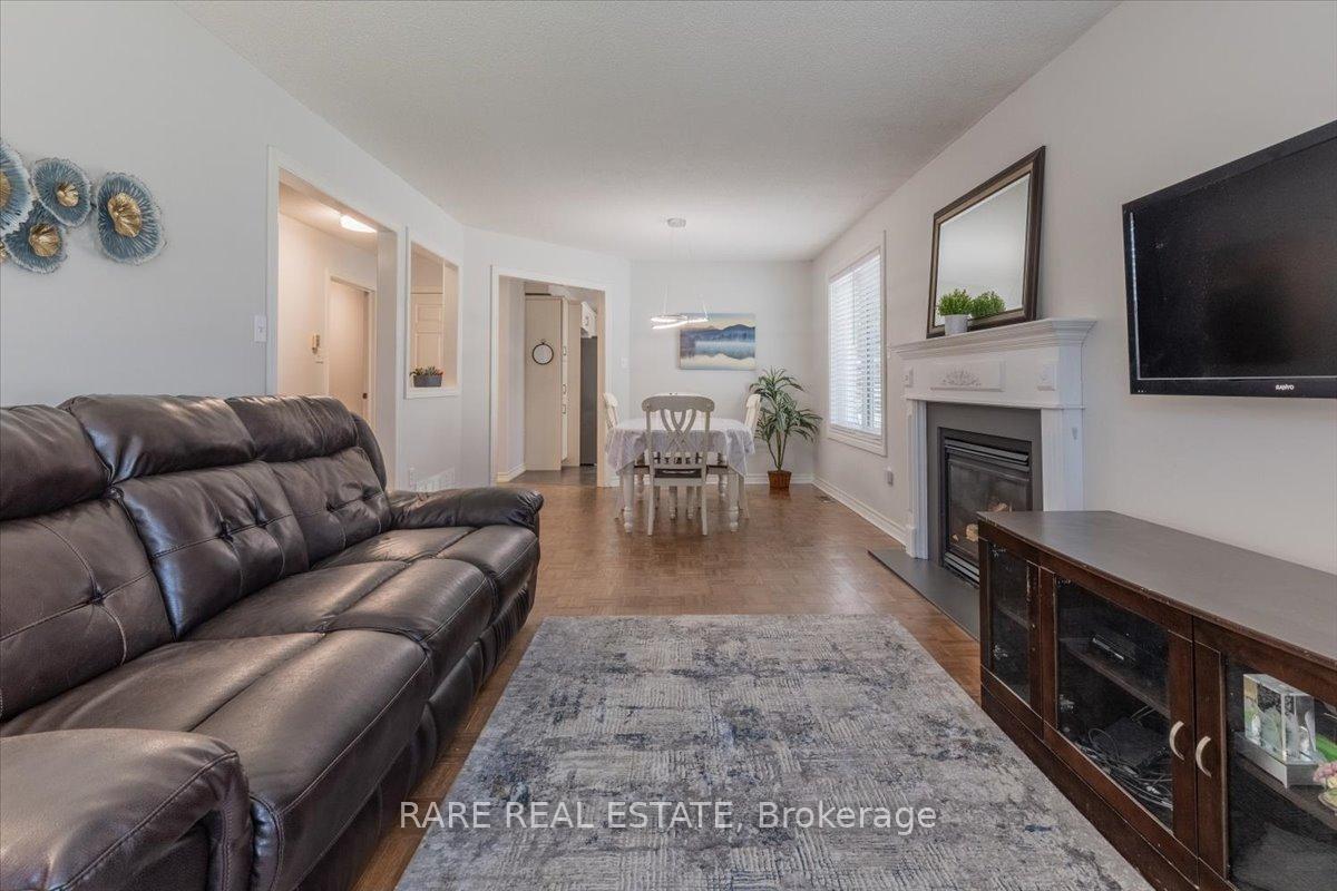 Photo 8 of 115 Nicholson Drive, Barrie, Ardagh — HOMEH