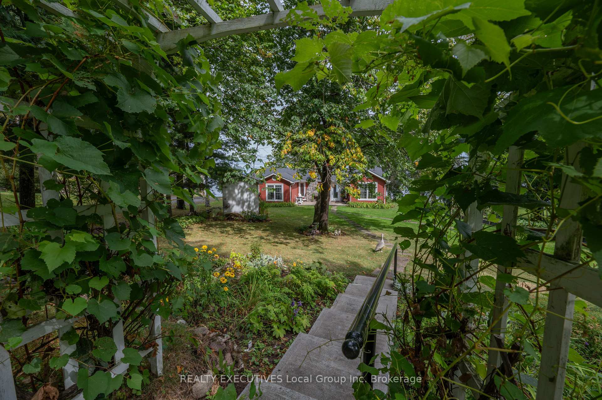 Photo 85 of 4 Ninovan Road W, Callander — HOMEH