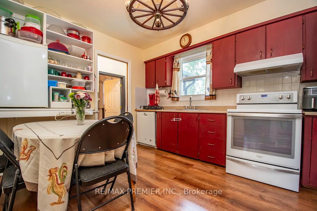 Photo 11 of 2704 Television Road, Douro-Dummer — HOMEH