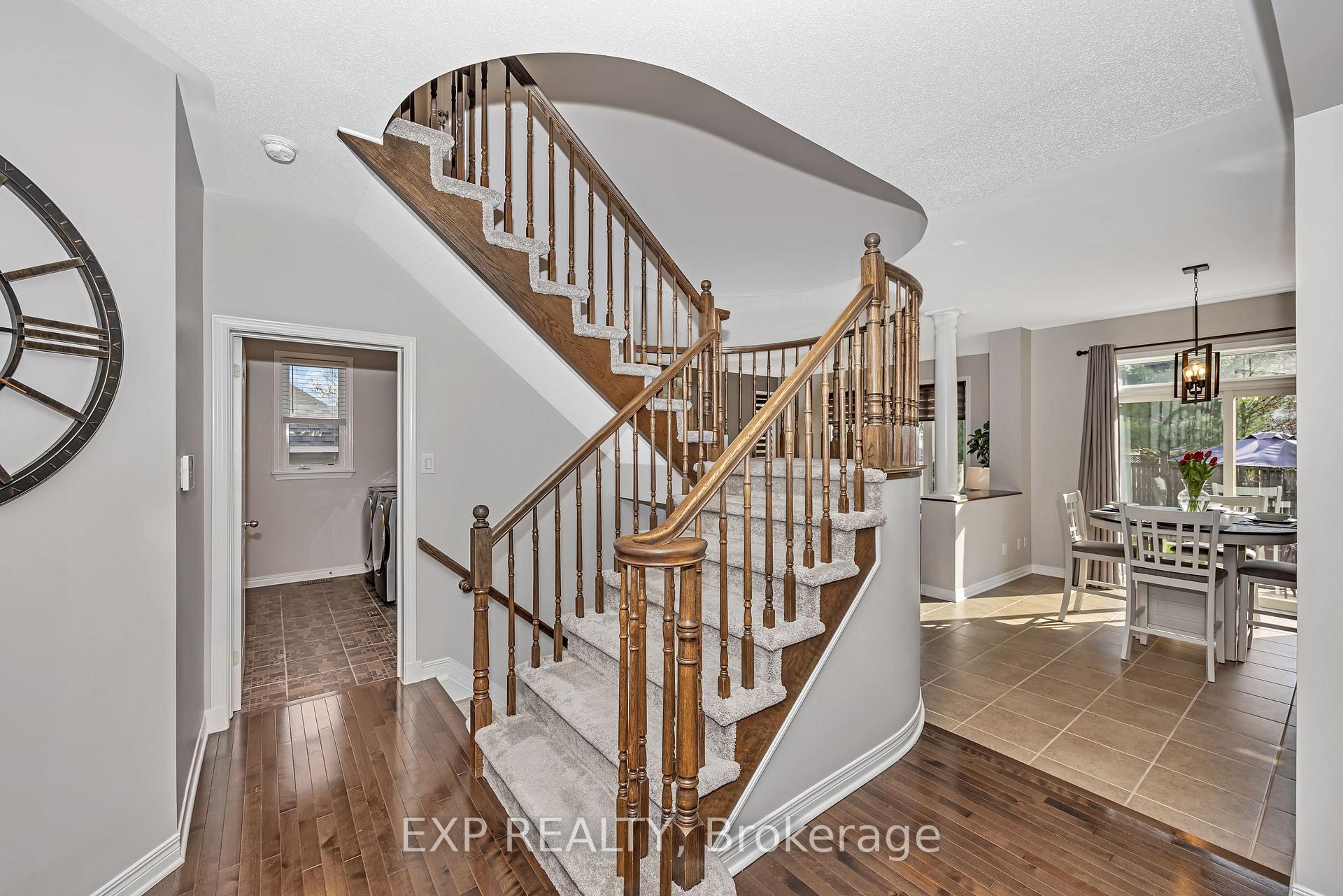 Photo 9 of 533 Dusty Miller Crescent, Ottawa, Riverside South/Gloucester Glen — HOMEH