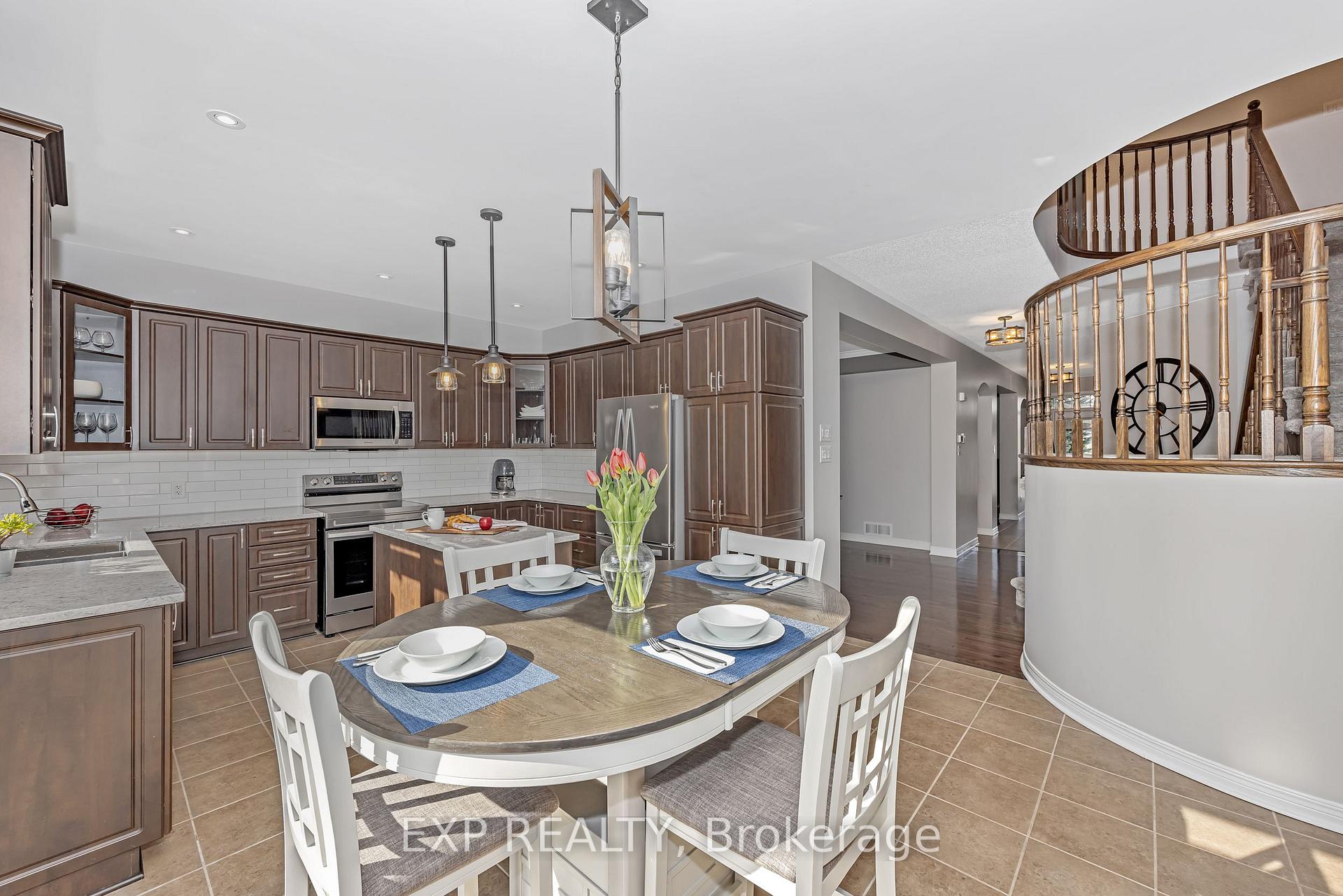 Photo 11 of 533 Dusty Miller Crescent, Ottawa, Riverside South/Gloucester Glen — HOMEH