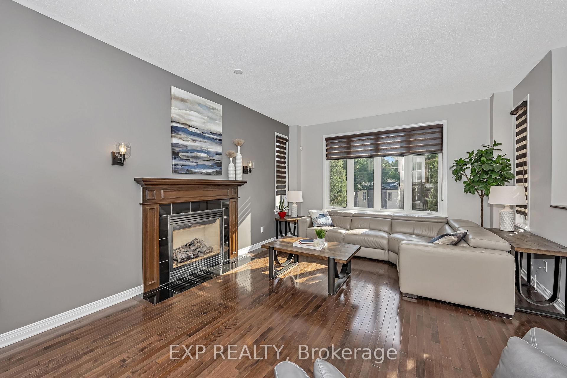 Photo 13 of 533 Dusty Miller Crescent, Ottawa, Riverside South/Gloucester Glen — HOMEH