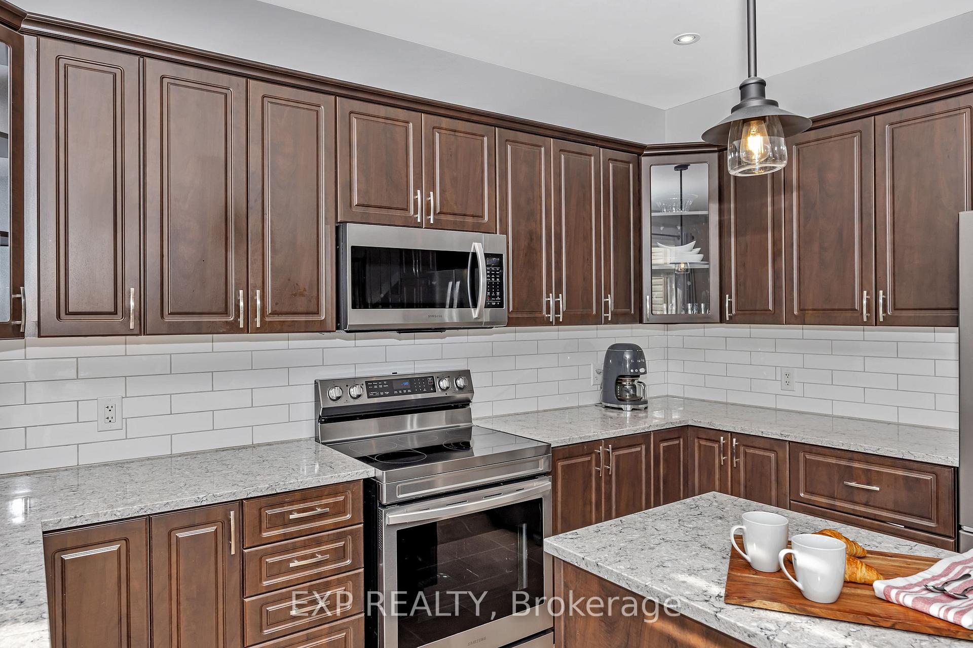 Photo 19 of 533 Dusty Miller Crescent, Ottawa, Riverside South/Gloucester Glen — HOMEH