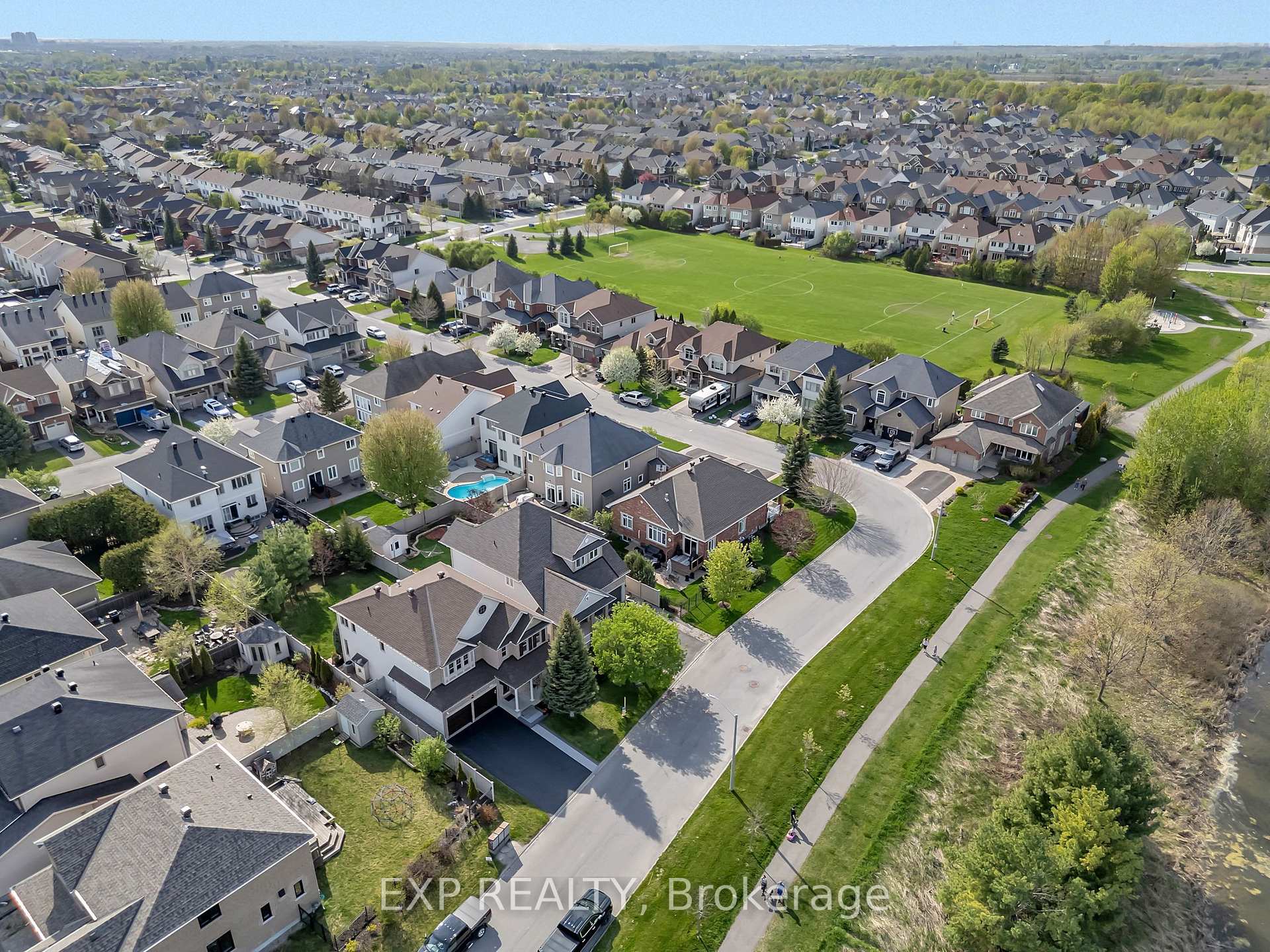 Photo 45 of 533 Dusty Miller Crescent, Ottawa, Riverside South/Gloucester Glen — HOMEH