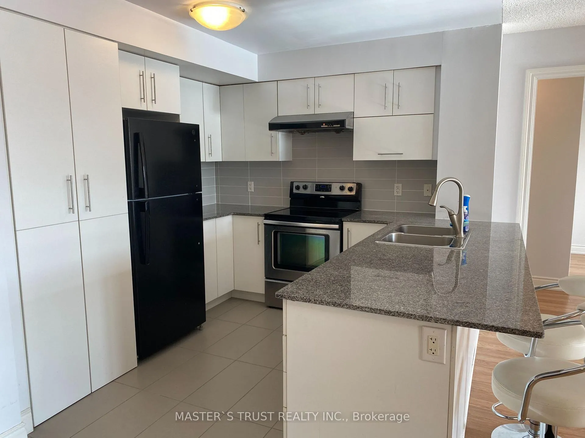 Photo 4 of Unit 709, 273 South Park Road, Markham, Commerce Valley — HOMEH