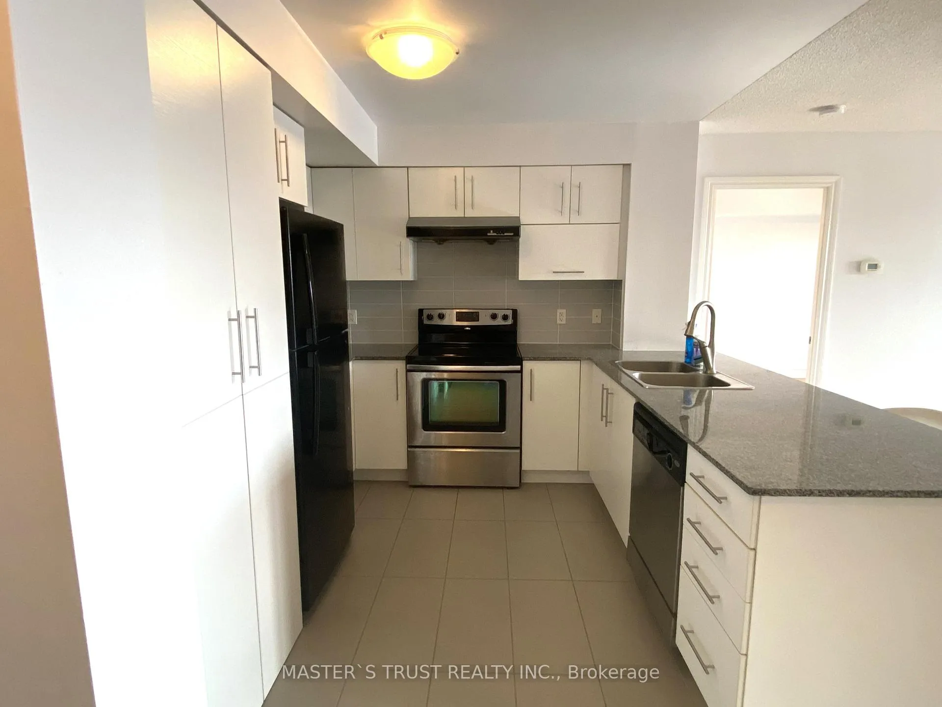 Photo 5 of Unit 709, 273 South Park Road, Markham, Commerce Valley — HOMEH