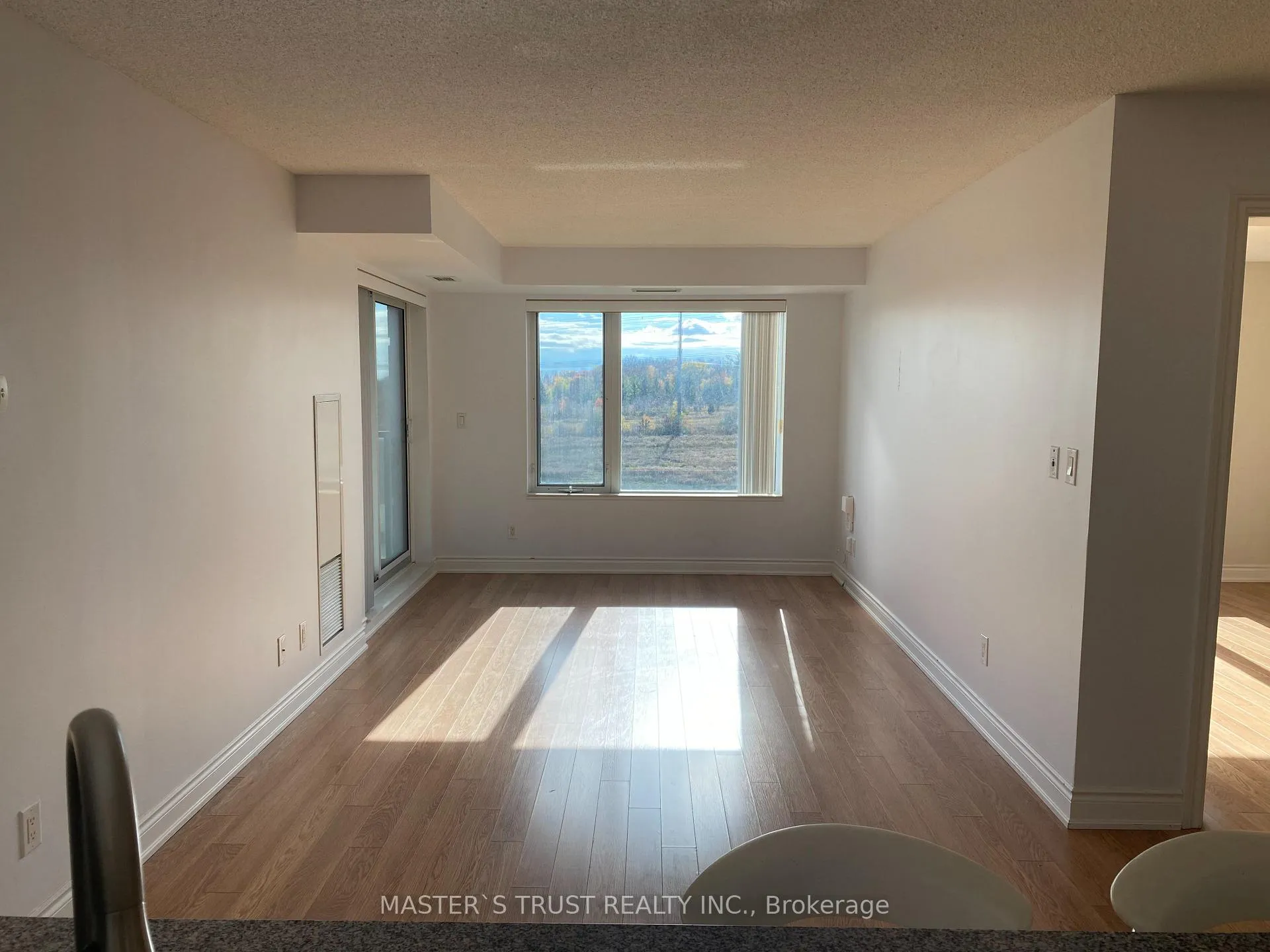 Photo 6 of Unit 709, 273 South Park Road, Markham, Commerce Valley — HOMEH