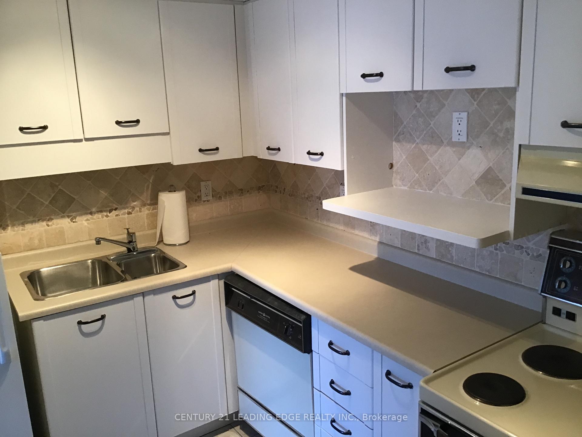 Photo 4 of Unit 406, 80 Athol Street E, Oshawa, Central — HOMEH