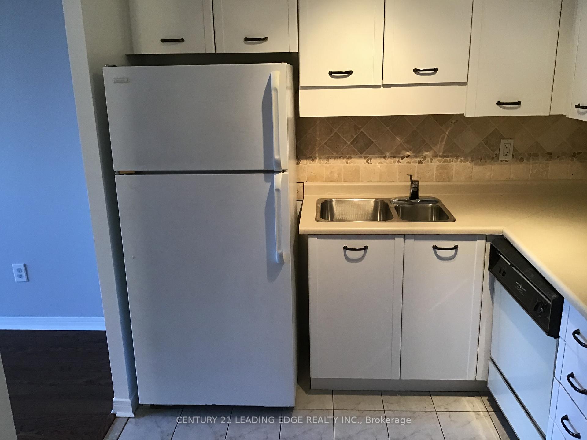 Photo 5 of Unit 406, 80 Athol Street E, Oshawa, Central — HOMEH
