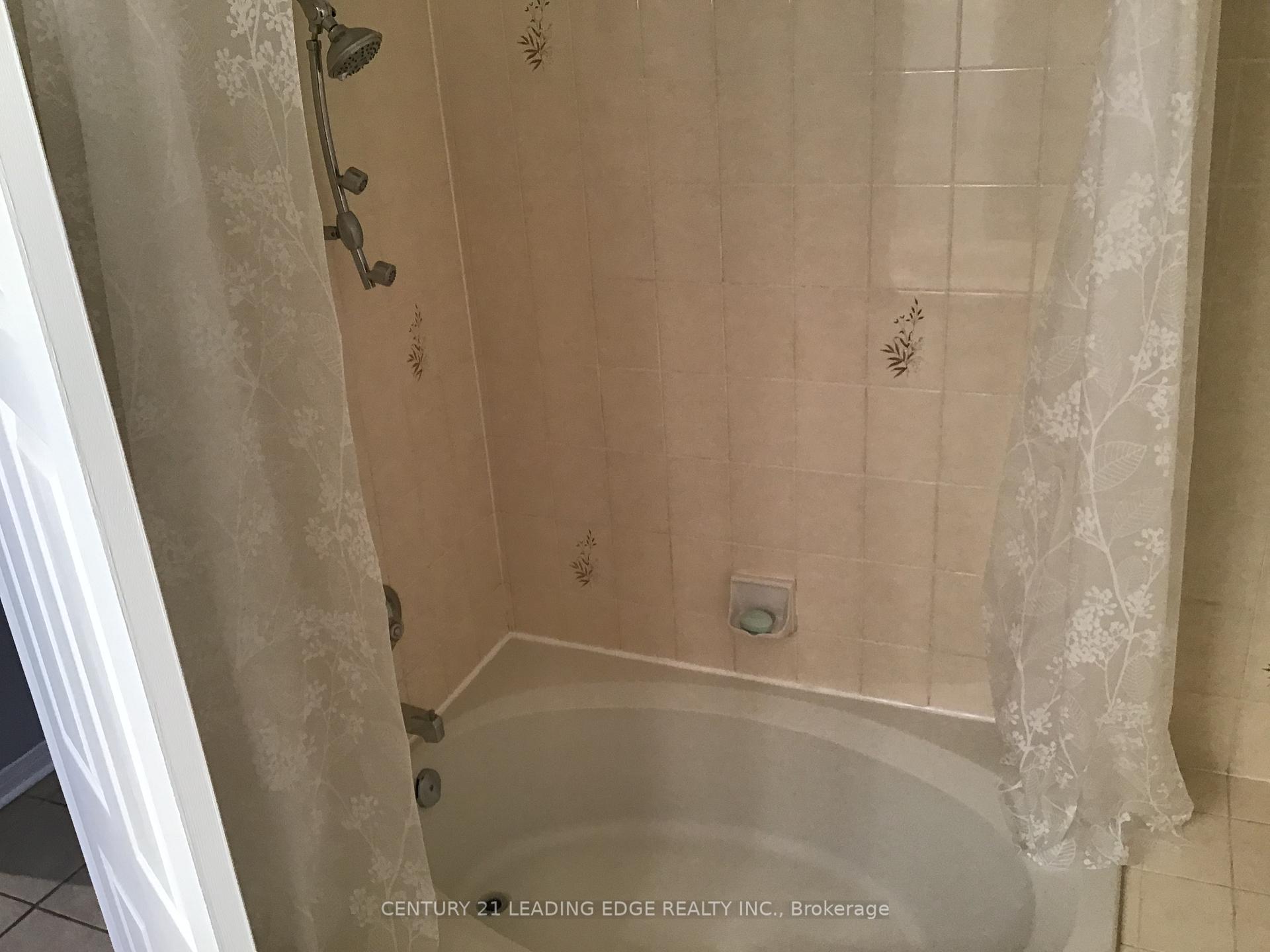 Photo 11 of Unit 406, 80 Athol Street E, Oshawa, Central — HOMEH