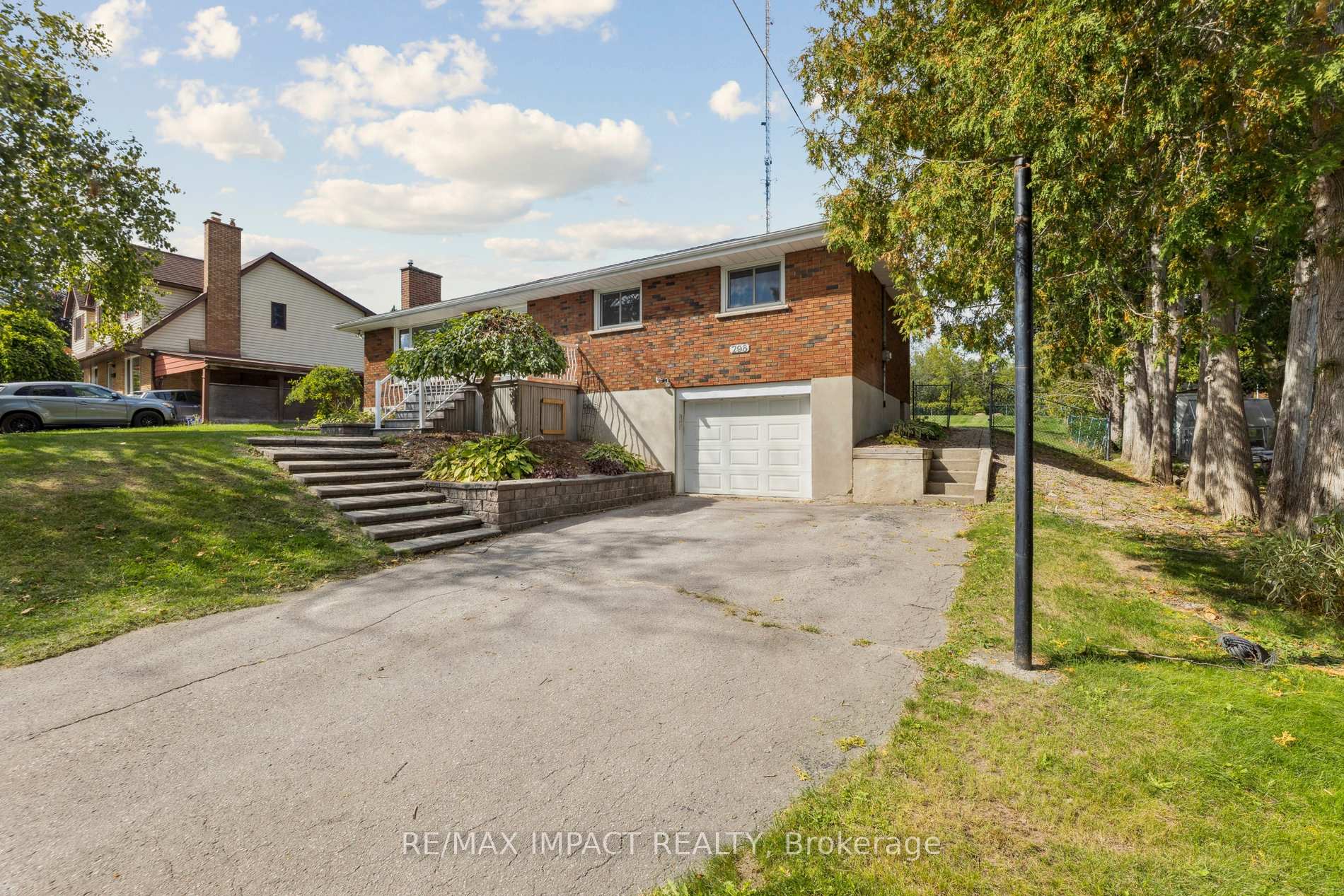 Photo 3 of 298 Plati Avenue, Douro-Dummer — HOMEH