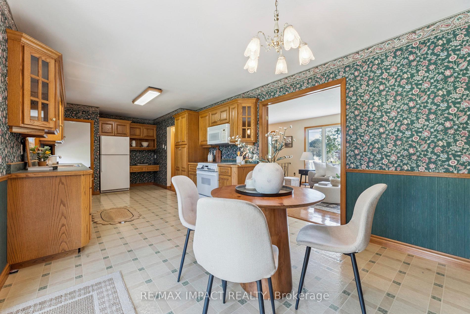Photo 13 of 298 Plati Avenue, Douro-Dummer — HOMEH