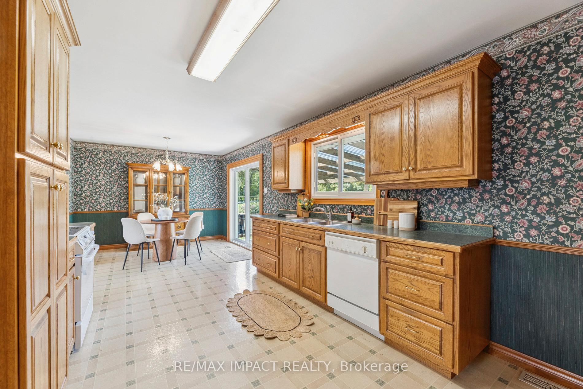 Photo 18 of 298 Plati Avenue, Douro-Dummer — HOMEH