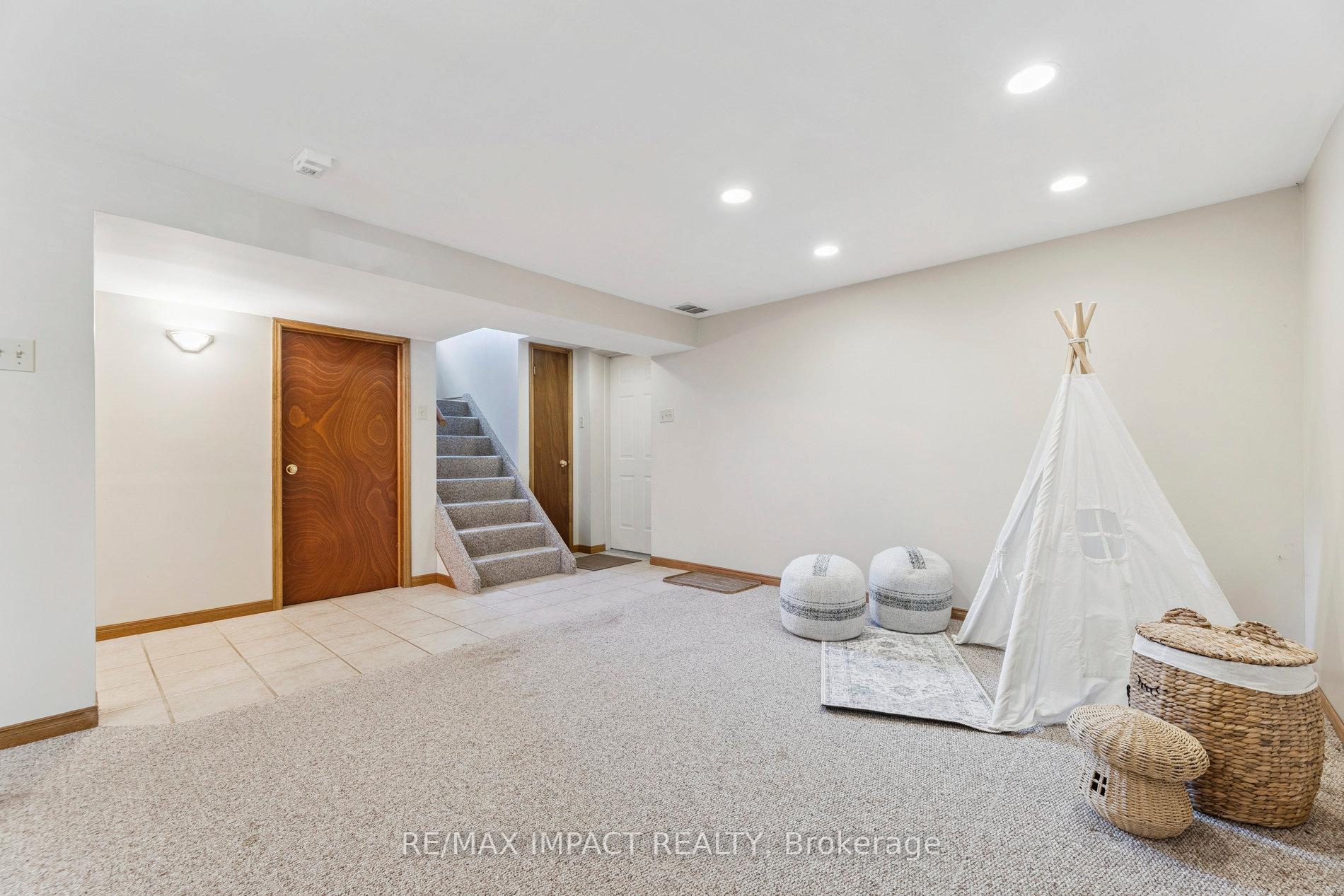 Photo 33 of 298 Plati Avenue, Douro-Dummer — HOMEH