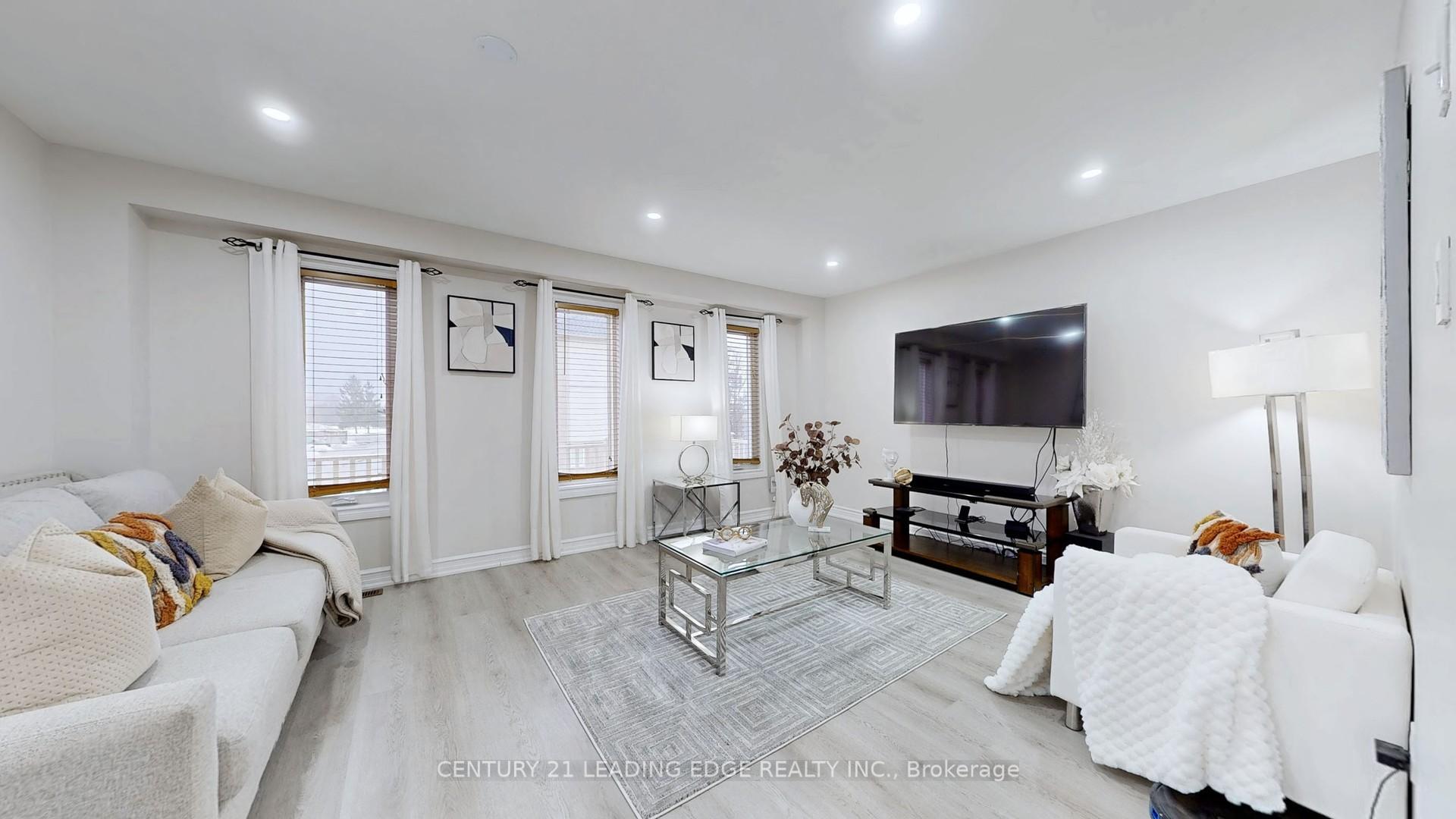 Photo 2 of 56 Spraggins Lane, Ajax, Central — HOMEH