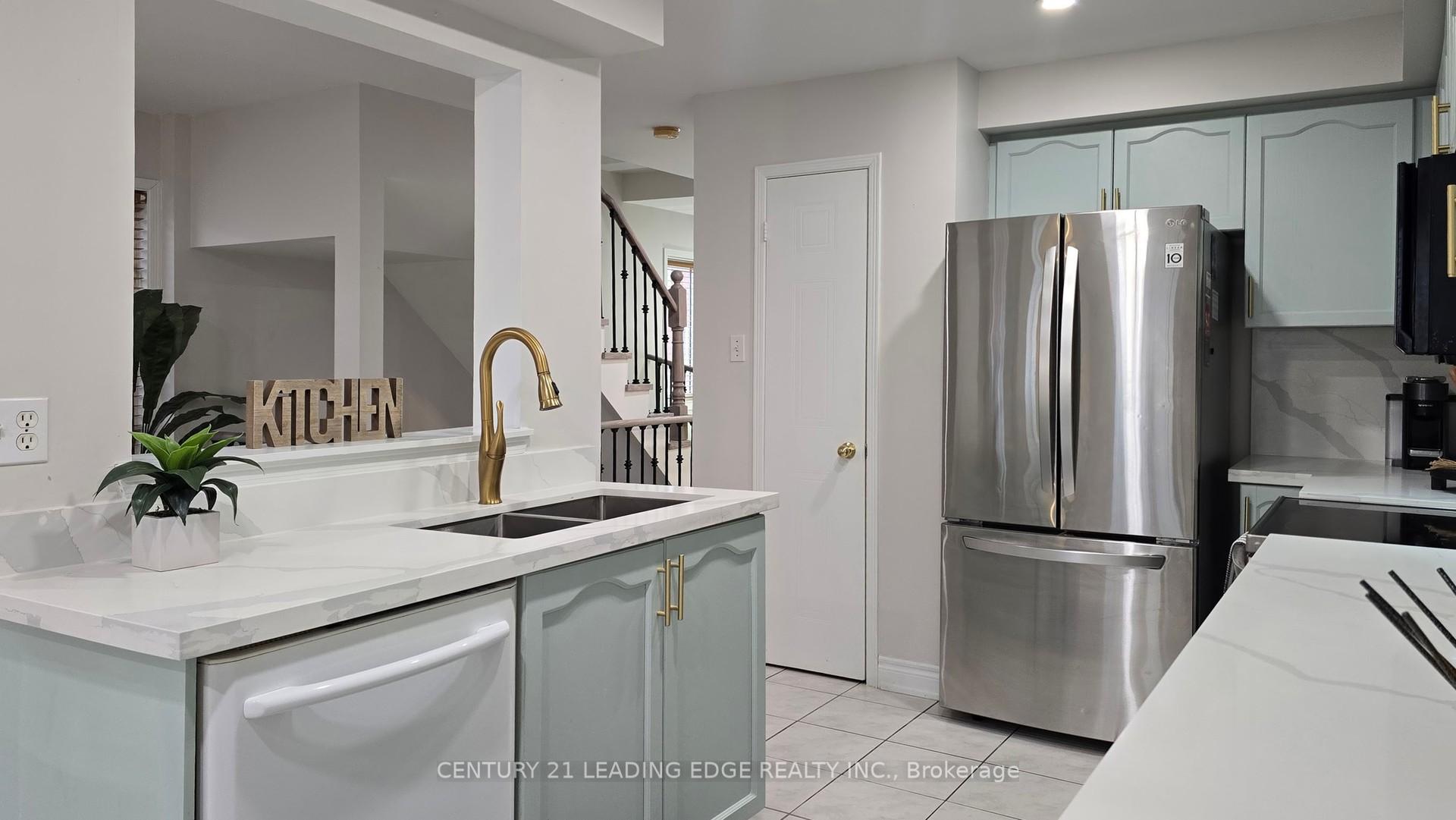 Photo 16 of 56 Spraggins Lane, Ajax, Central — HOMEH