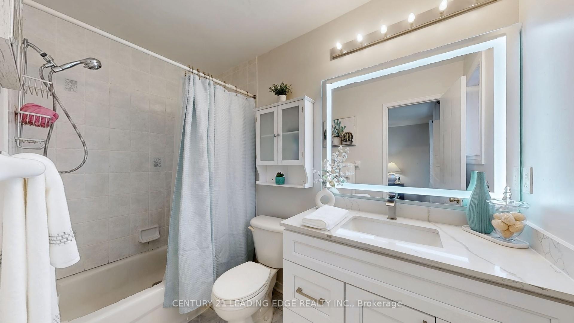 Photo 33 of 56 Spraggins Lane, Ajax, Central — HOMEH