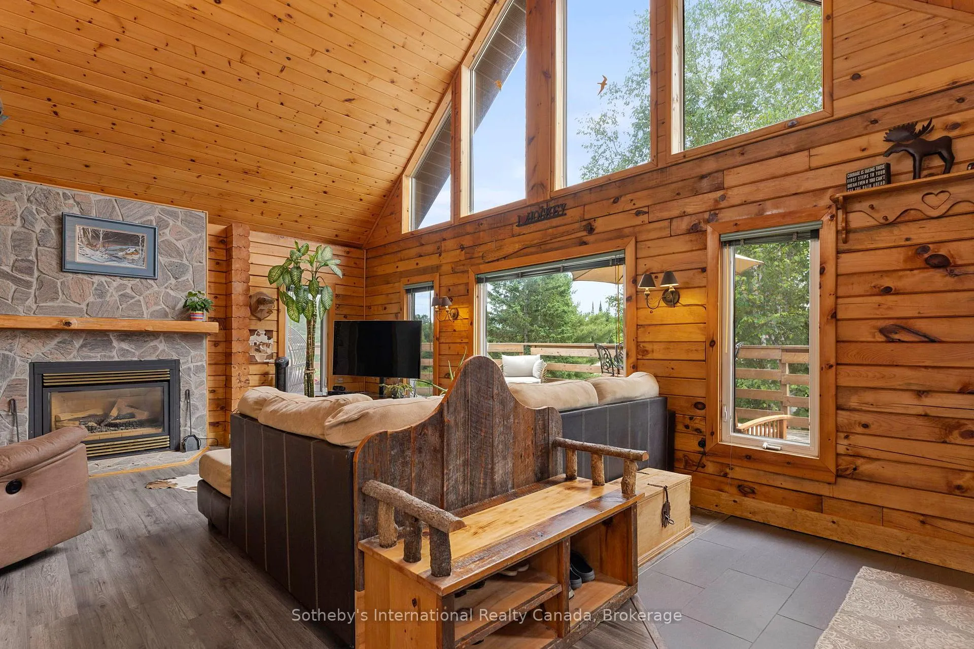 Photo 10 of 20 Kodiak Road, McKellar — HOMEH