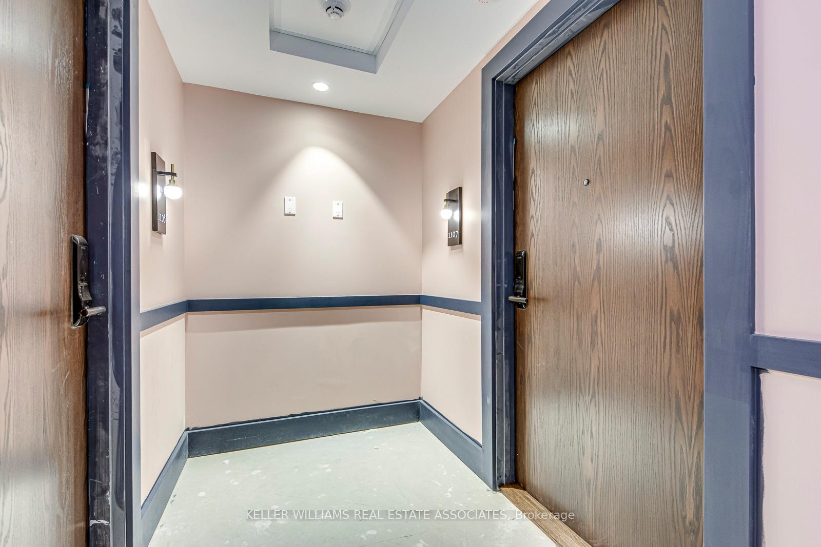 Photo 5 of Unit 1107, 2782 Barton Street E, Hamilton, Riverdale — HOMEH