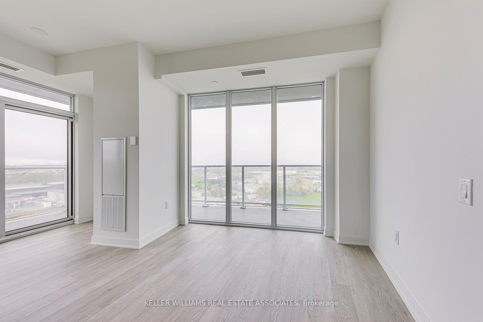 Photo 14 of Unit 1107, 2782 Barton Street E, Hamilton, Riverdale — HOMEH