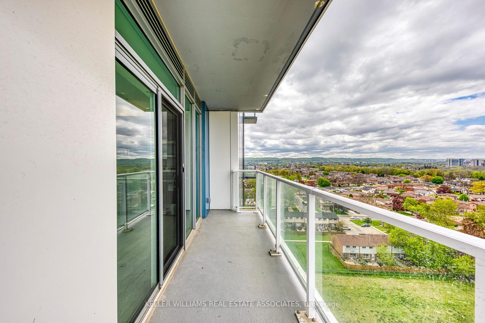 Photo 18 of Unit 1107, 2782 Barton Street E, Hamilton, Riverdale — HOMEH