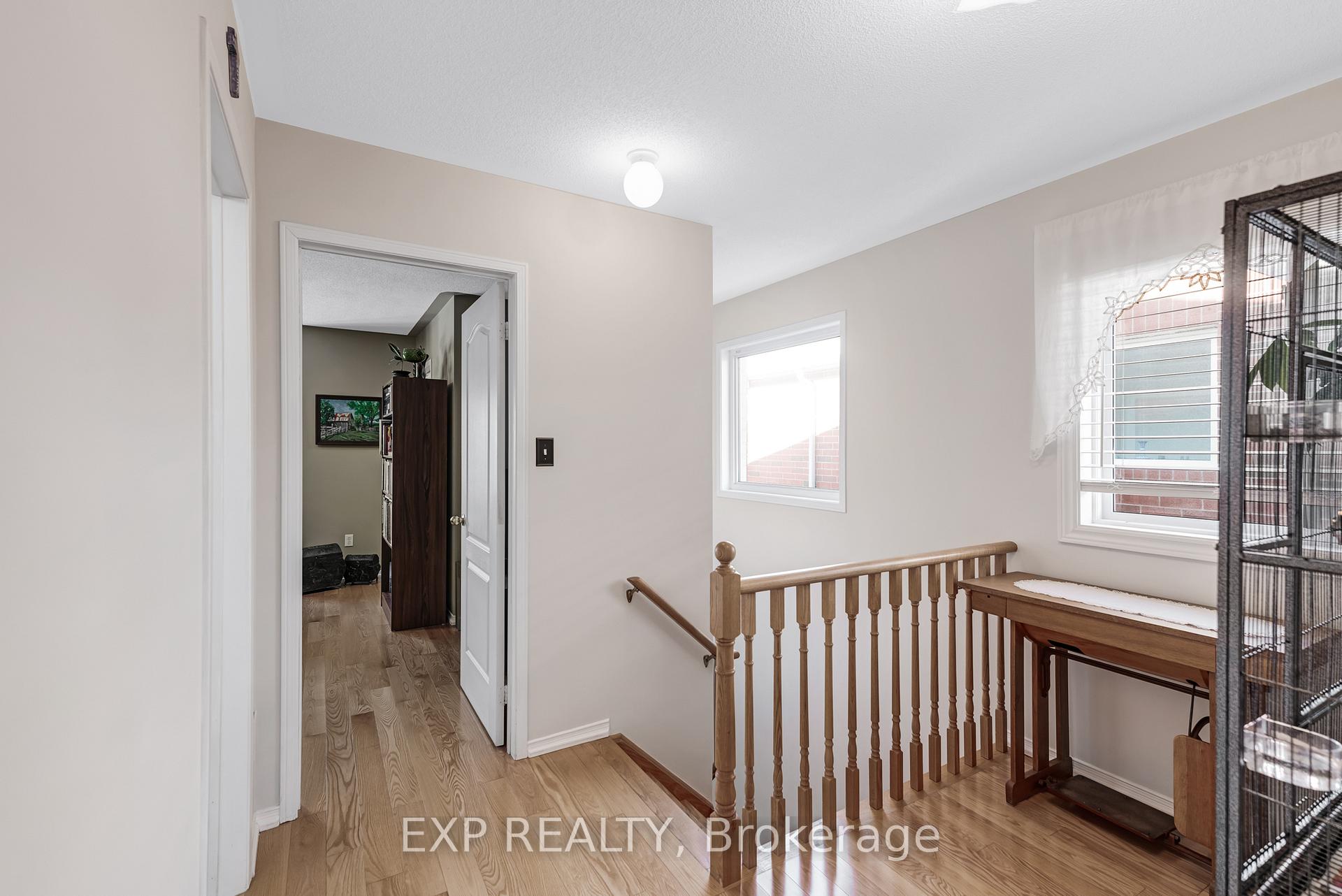 Photo 16 of 58 Collis Drive, Aurora, Bayview Northeast — HOMEH