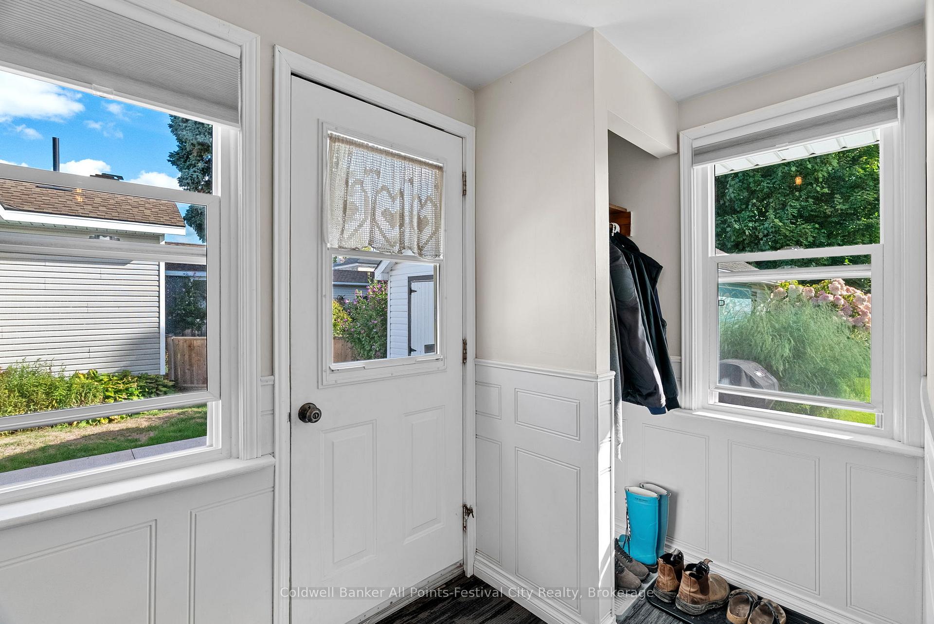 Photo 15 of 131 Warren Street, Goderich, Goderich (Town) — HOMEH
