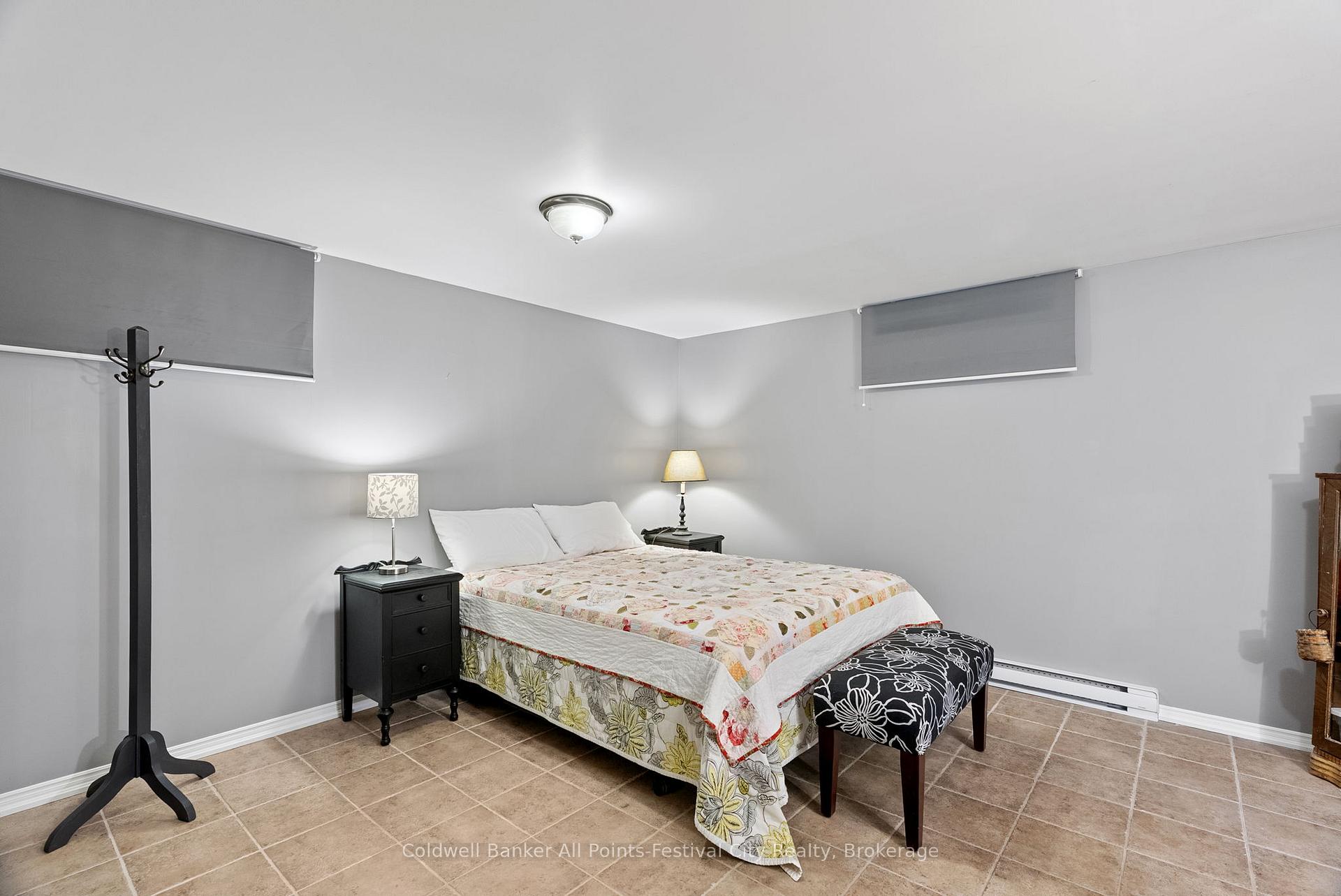 Photo 20 of 131 Warren Street, Goderich, Goderich (Town) — HOMEH