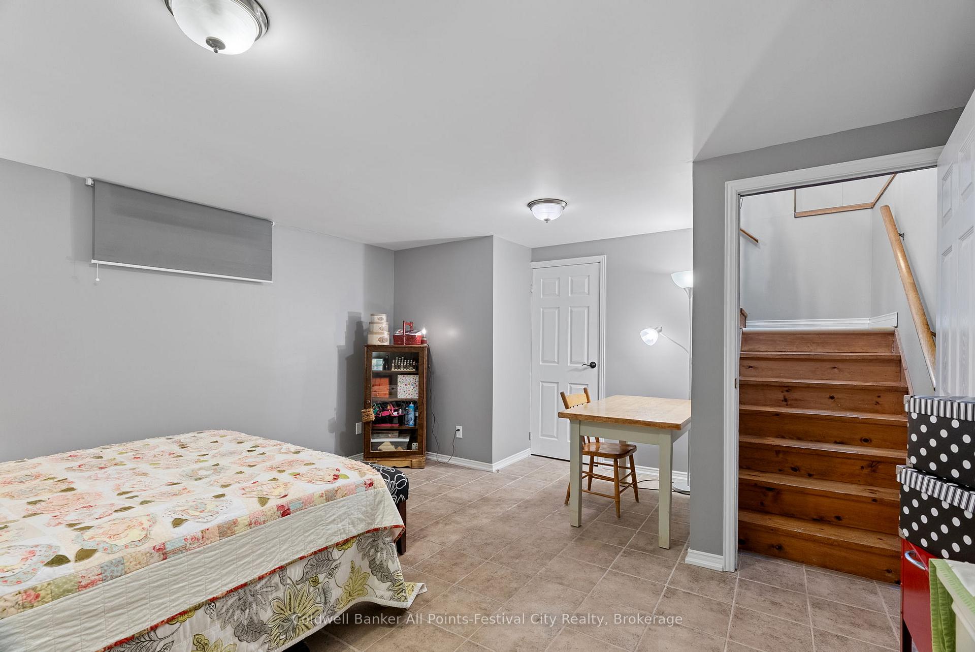 Photo 21 of 131 Warren Street, Goderich, Goderich (Town) — HOMEH