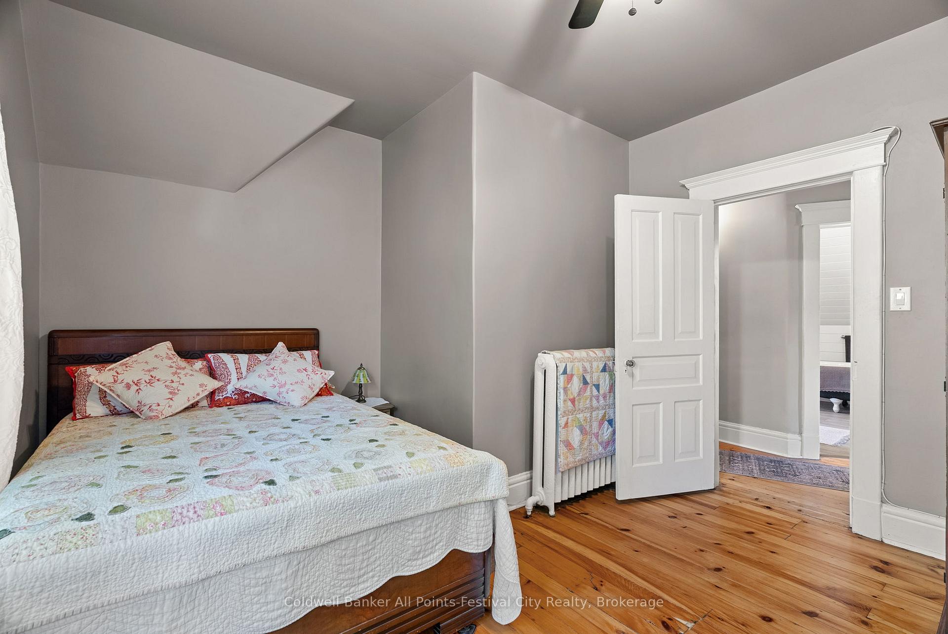 Photo 24 of 131 Warren Street, Goderich, Goderich (Town) — HOMEH