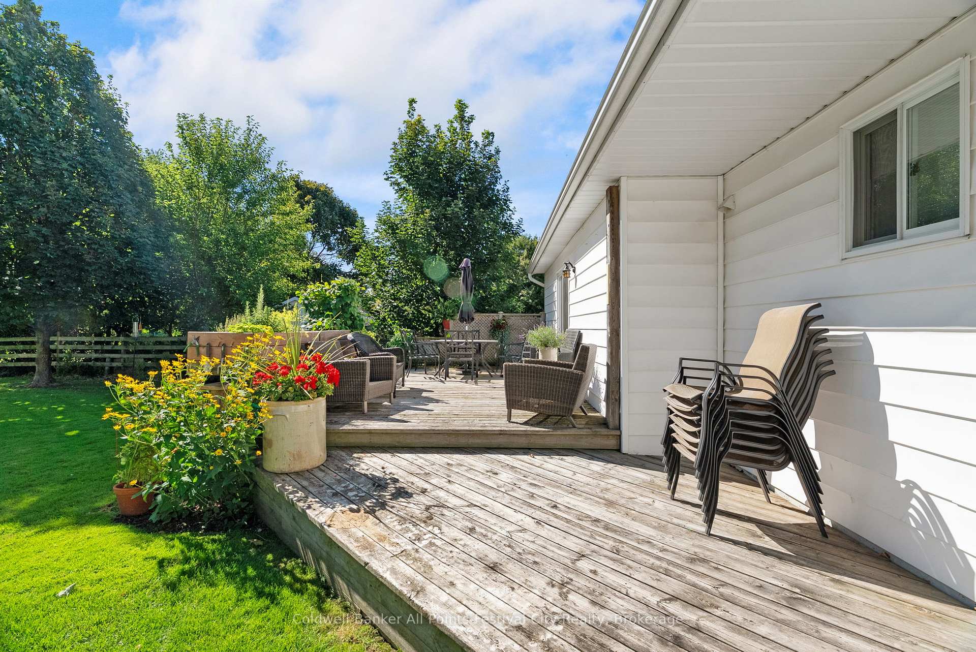 Photo 35 of 131 Warren Street, Goderich, Goderich (Town) — HOMEH