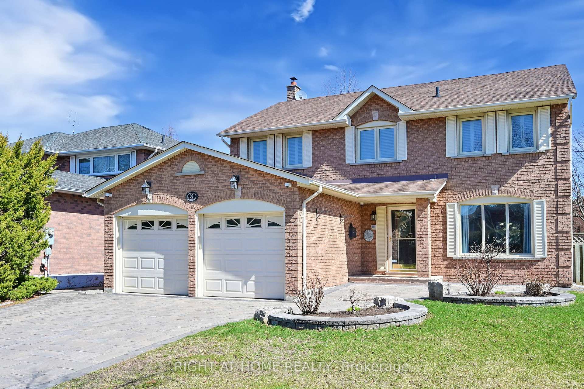 Photo 2 of 8 Varley Drive, Ajax, South West — HOMEH