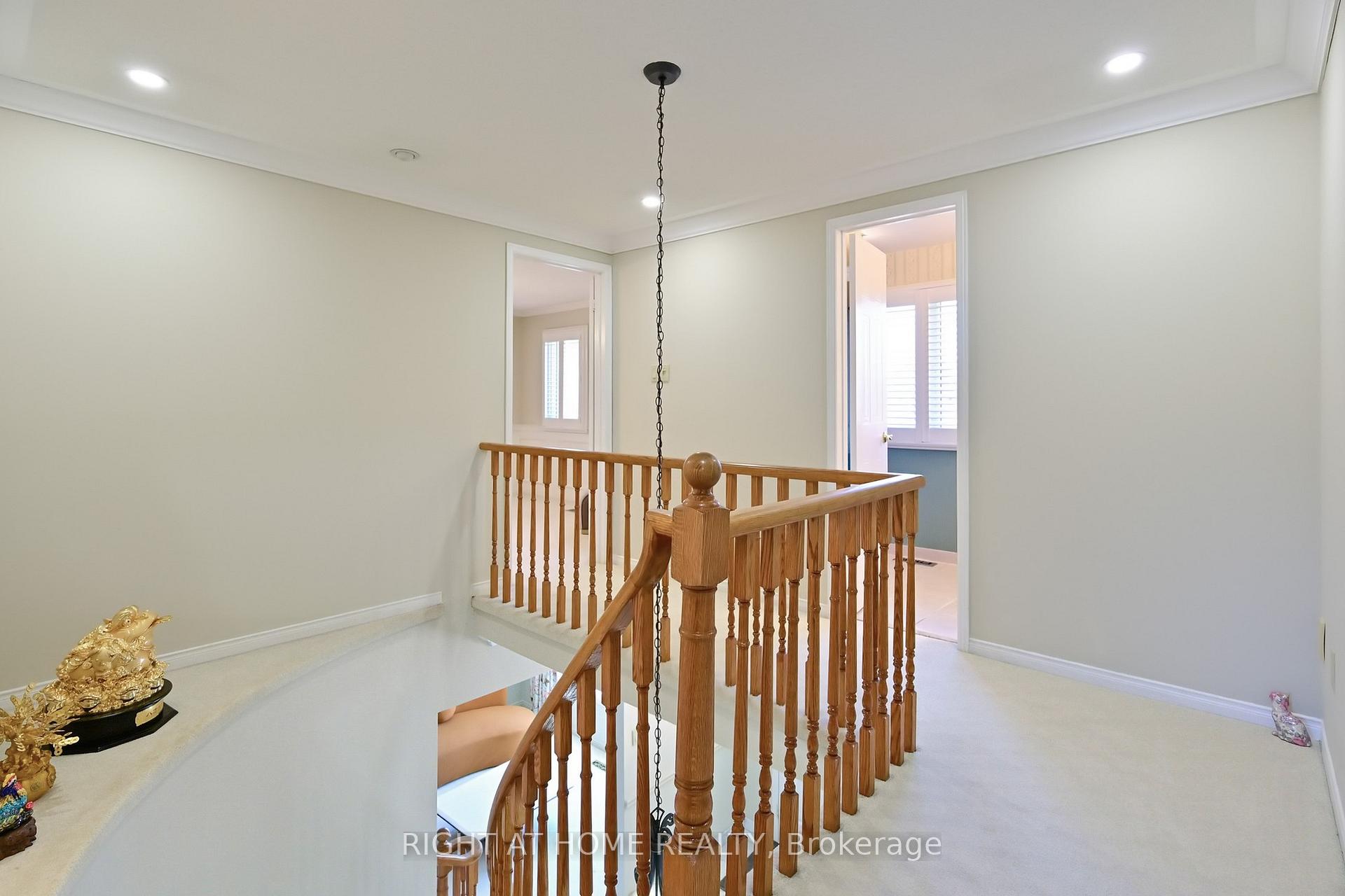 Photo 22 of 8 Varley Drive, Ajax, South West — HOMEH