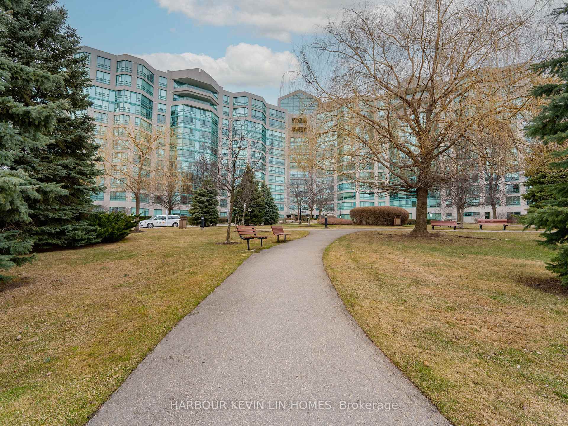 Photo 2 of Unit 1209, 7805 Bayview Avenue, Markham, Aileen-Willowbrook — HOMEH