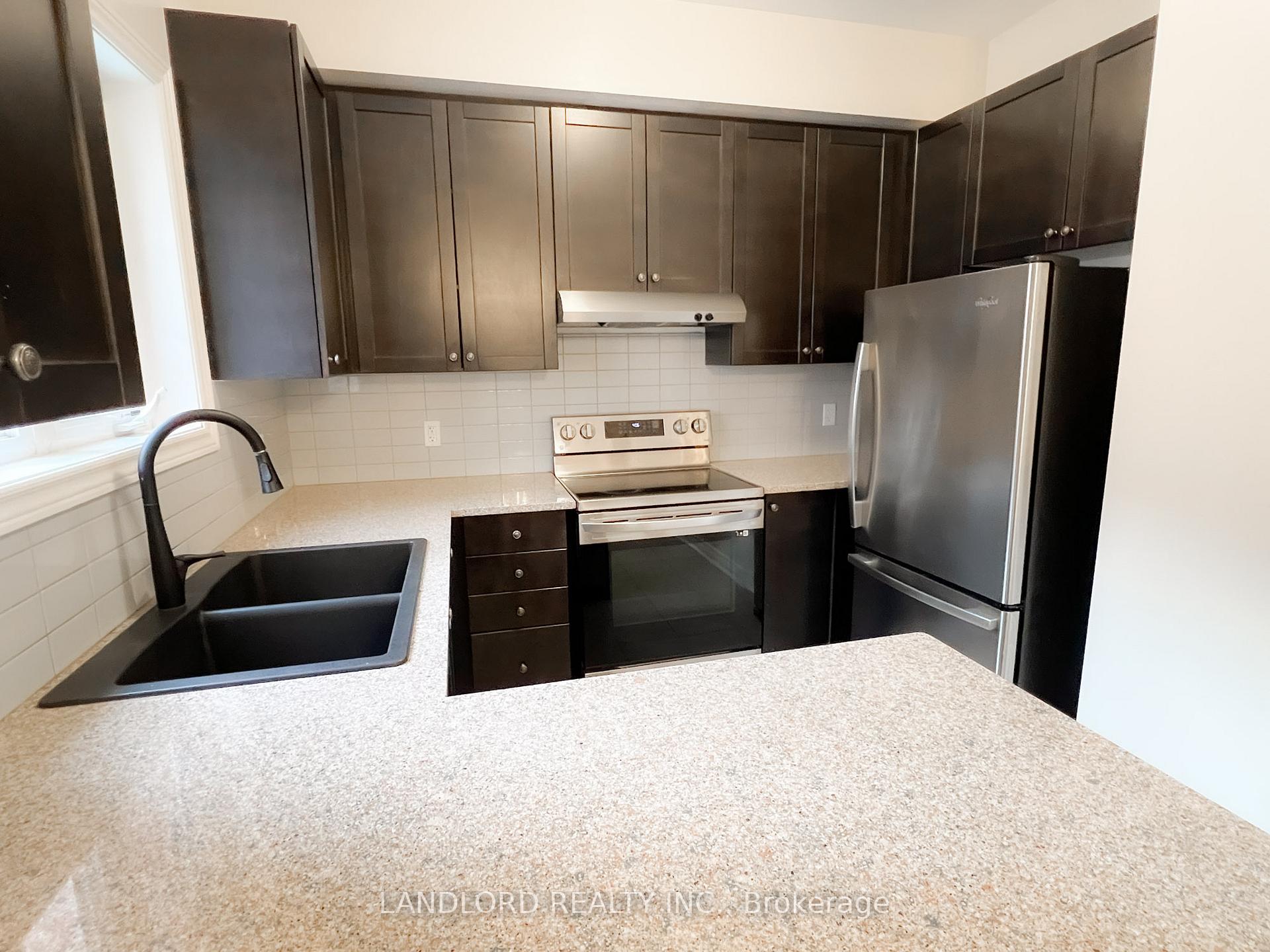 Photo 5 of 38 Carnahan Terrace, Toronto, East End-Danforth — HOMEH