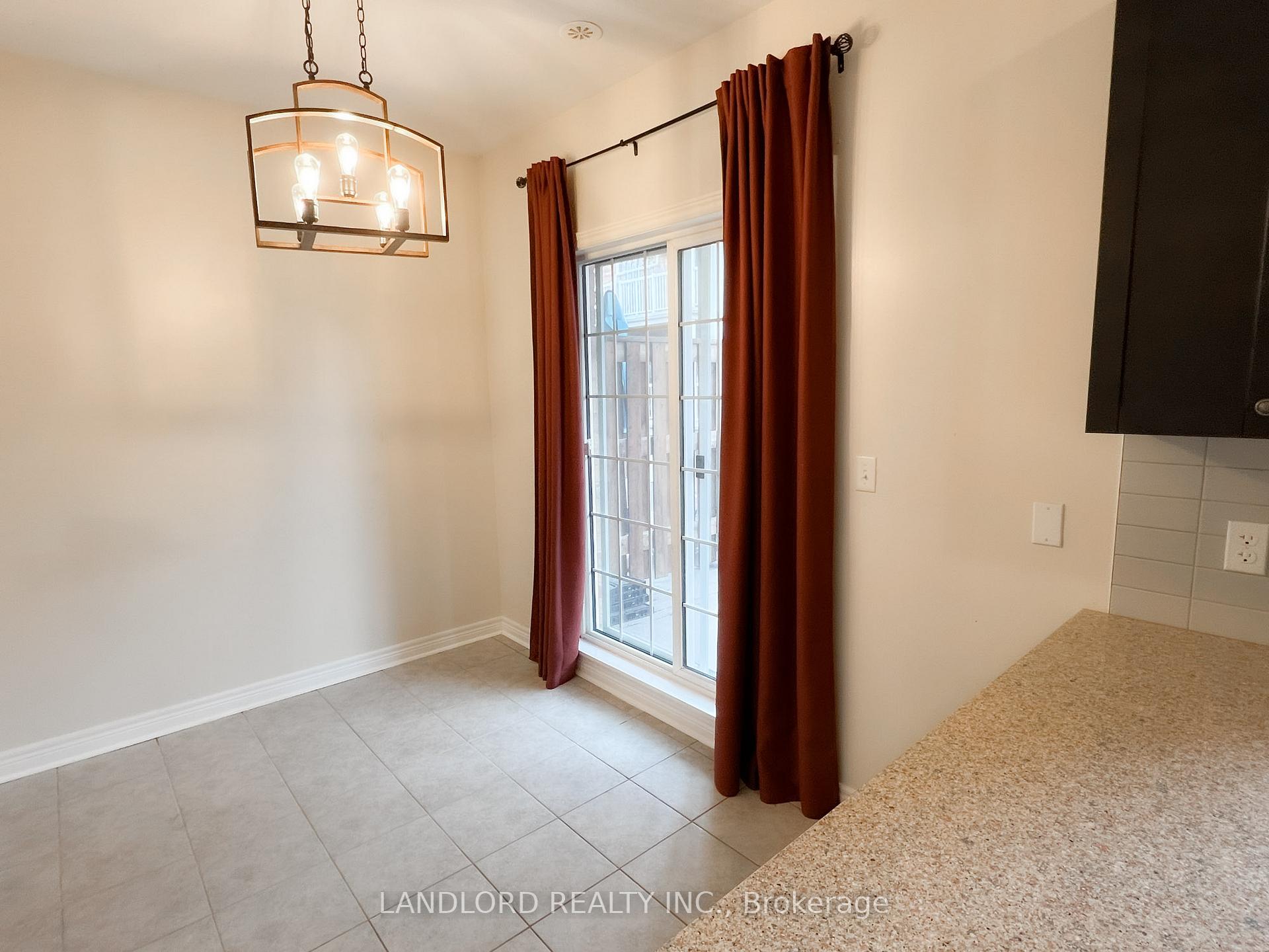 Photo 8 of 38 Carnahan Terrace, Toronto, East End-Danforth — HOMEH