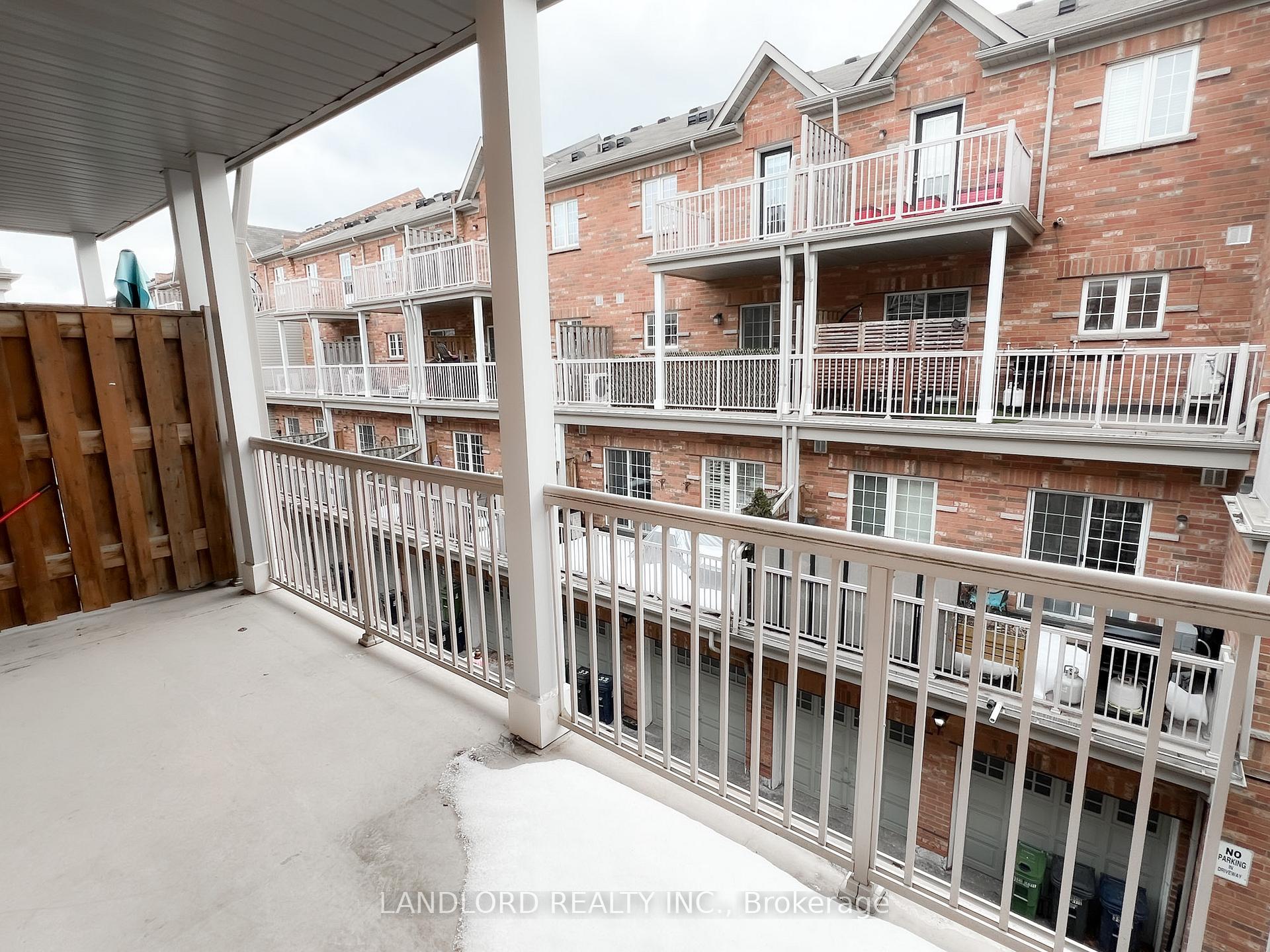 Photo 9 of 38 Carnahan Terrace, Toronto, East End-Danforth — HOMEH