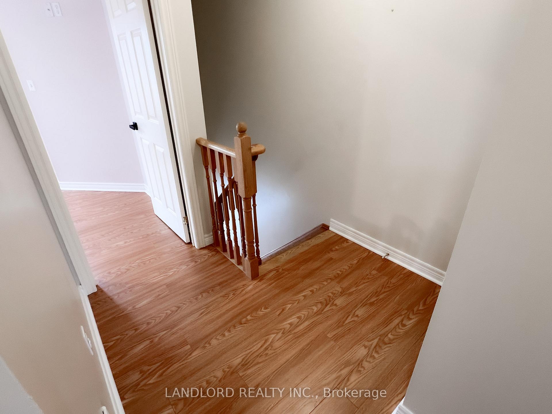 Photo 10 of 38 Carnahan Terrace, Toronto, East End-Danforth — HOMEH
