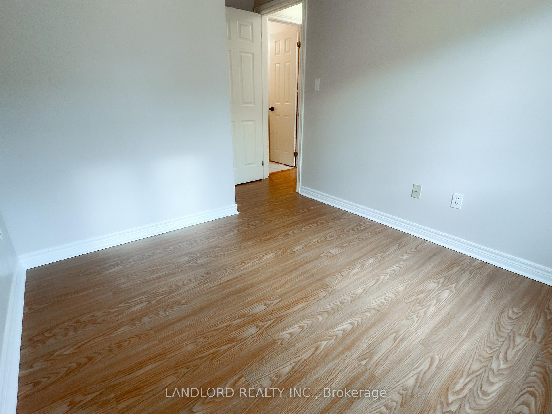 Photo 16 of 38 Carnahan Terrace, Toronto, East End-Danforth — HOMEH