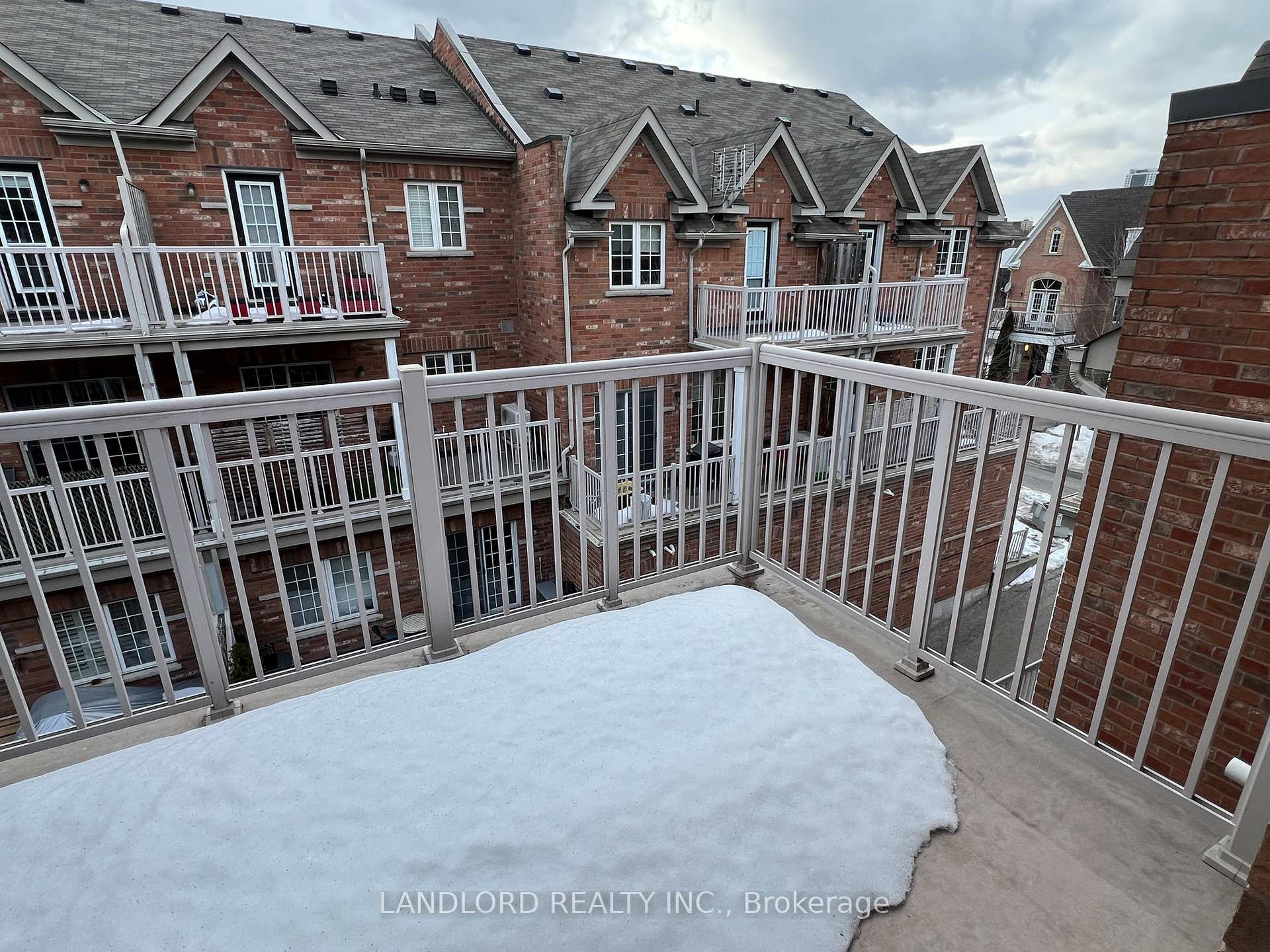 Photo 21 of 38 Carnahan Terrace, Toronto, East End-Danforth — HOMEH
