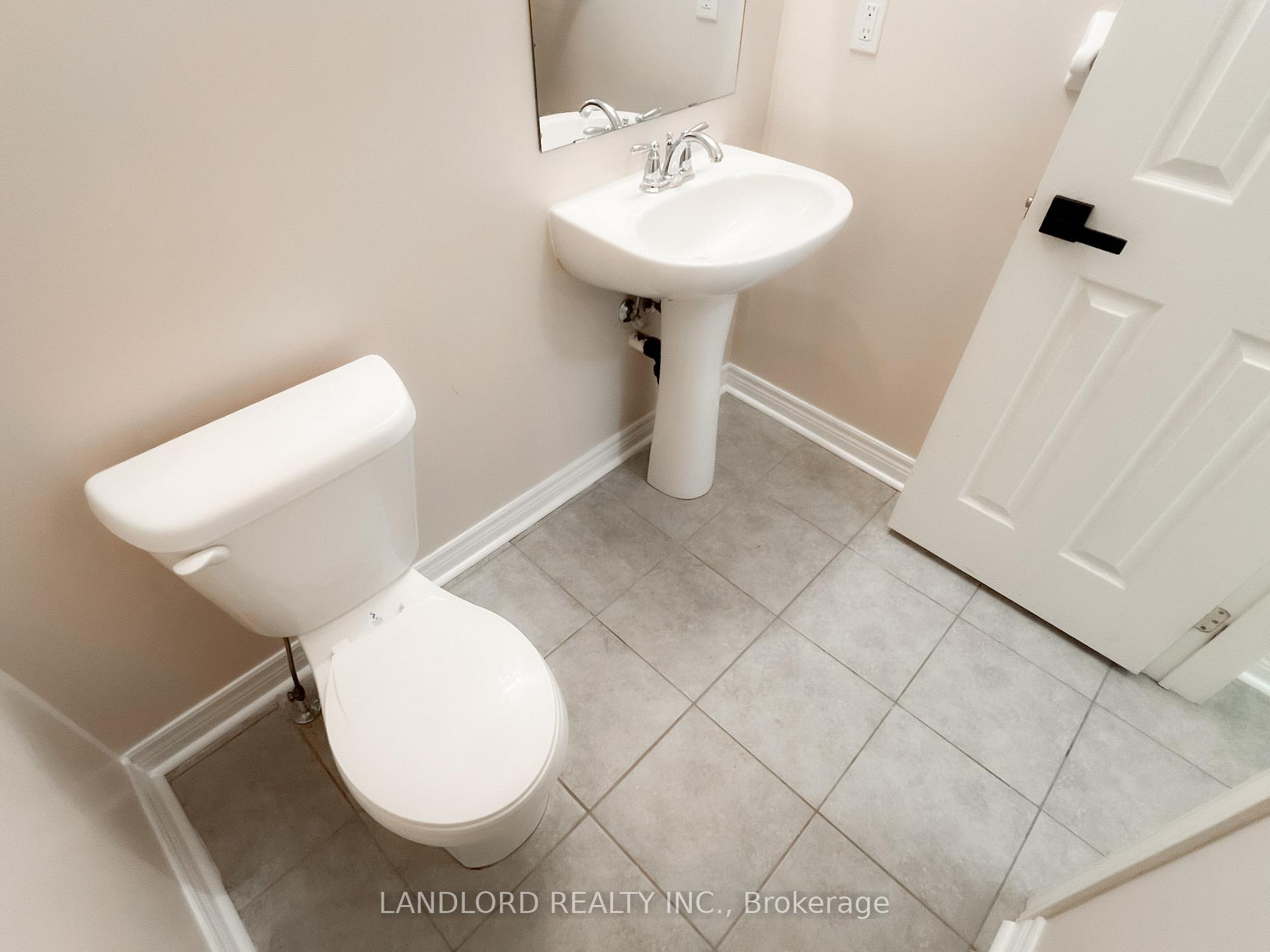 Photo 22 of 38 Carnahan Terrace, Toronto, East End-Danforth — HOMEH