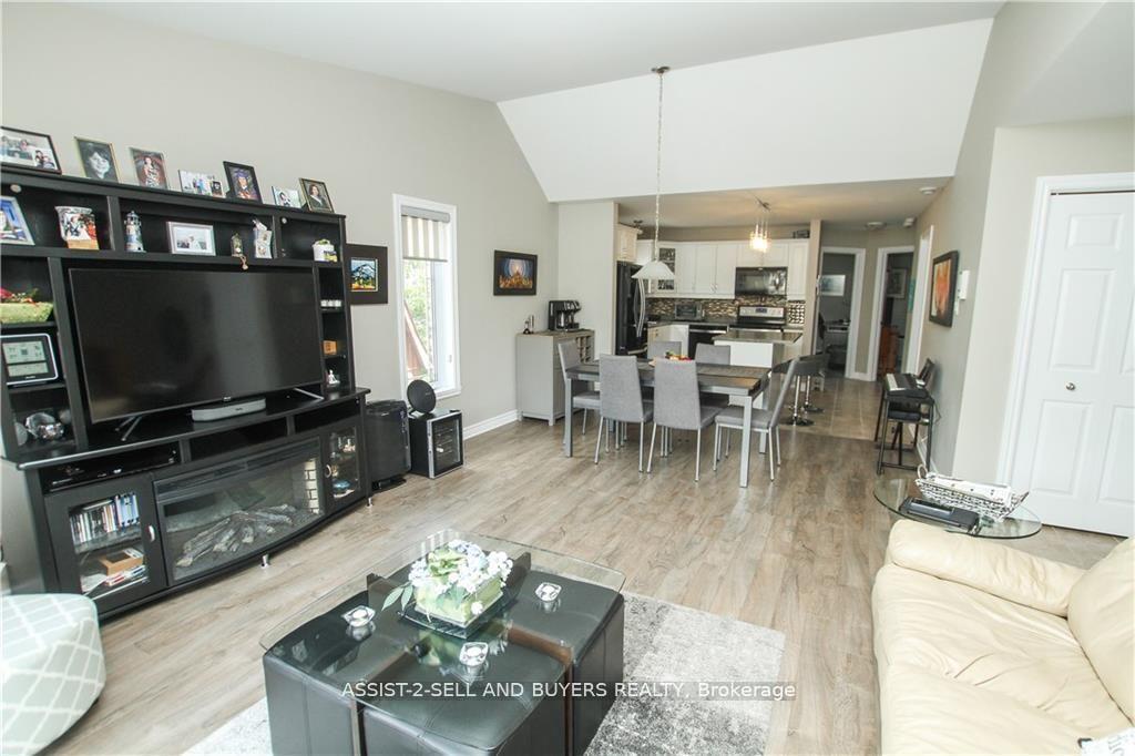 Photo 4 of Unit 214, 226 First Street E, Cornwall — HOMEH