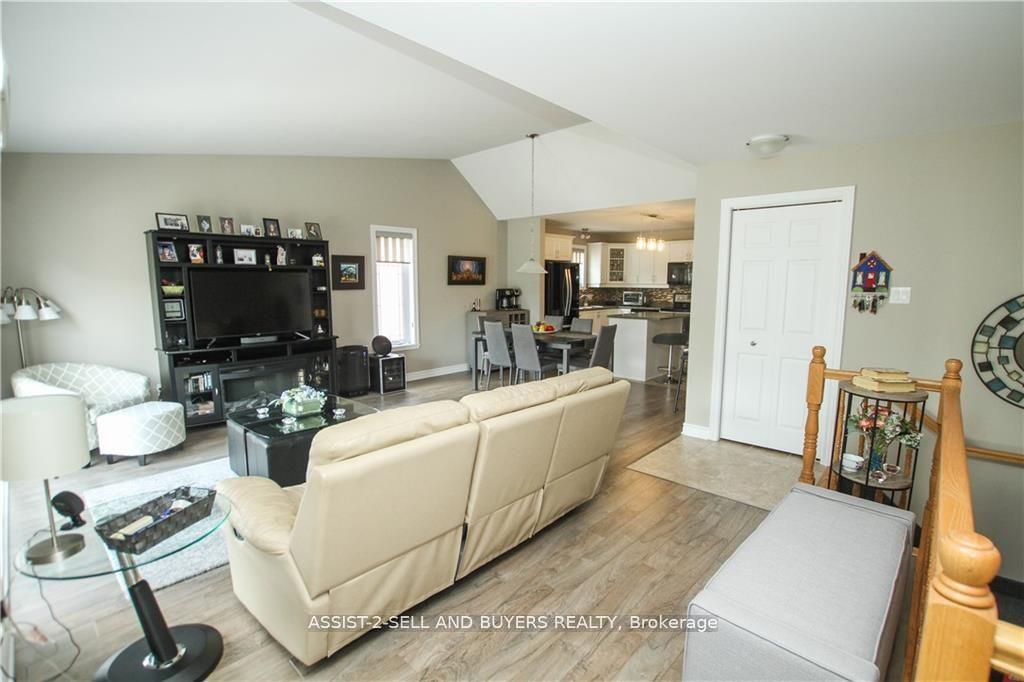 Photo 5 of Unit 214, 226 First Street E, Cornwall — HOMEH
