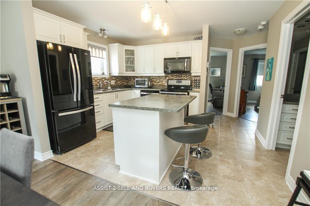Photo 11 of Unit 214, 226 First Street E, Cornwall — HOMEH