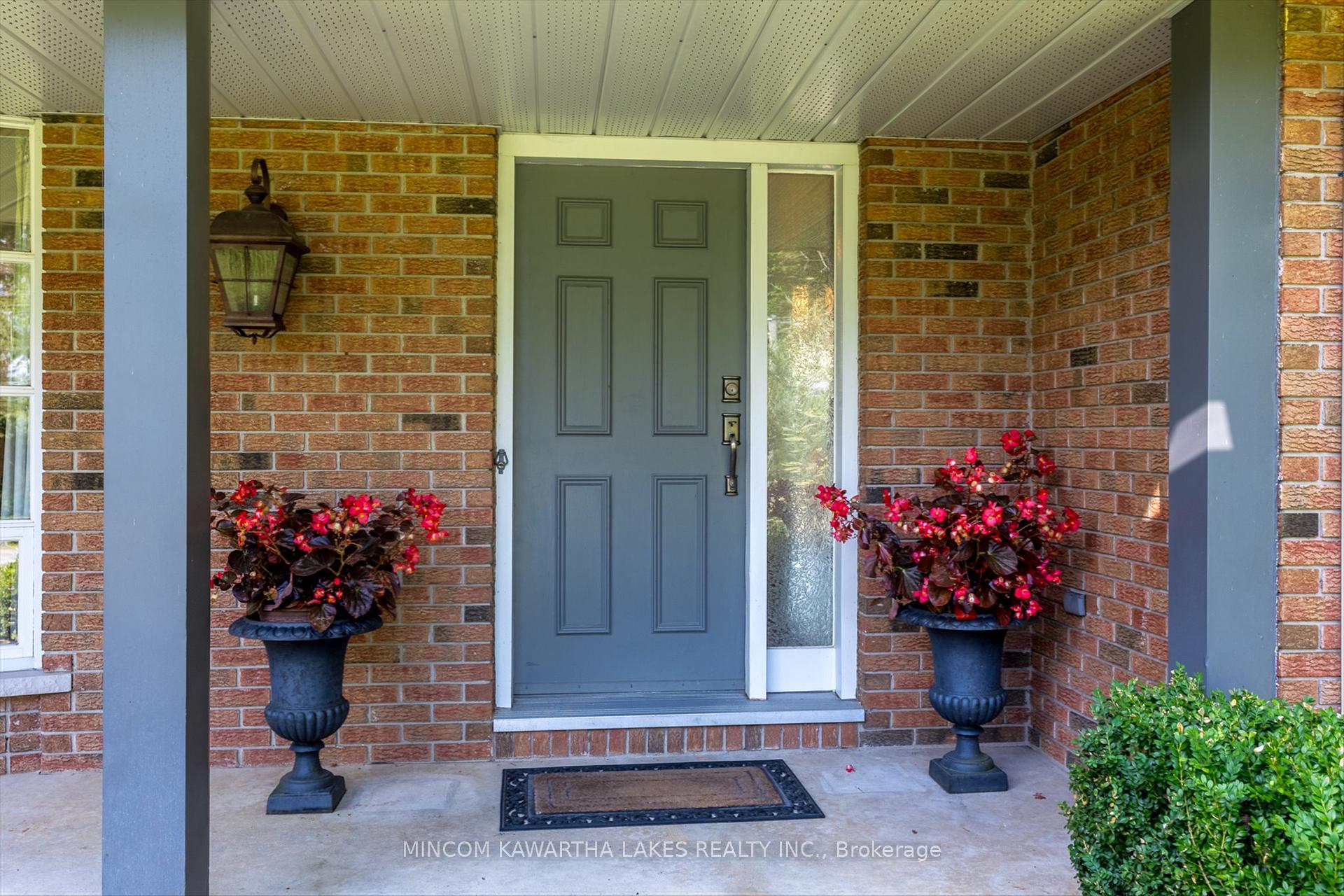 Photo 4 of 2045 Sherbrooke Street W, Cavan Monaghan, Cavan-Monaghan — HOMEH